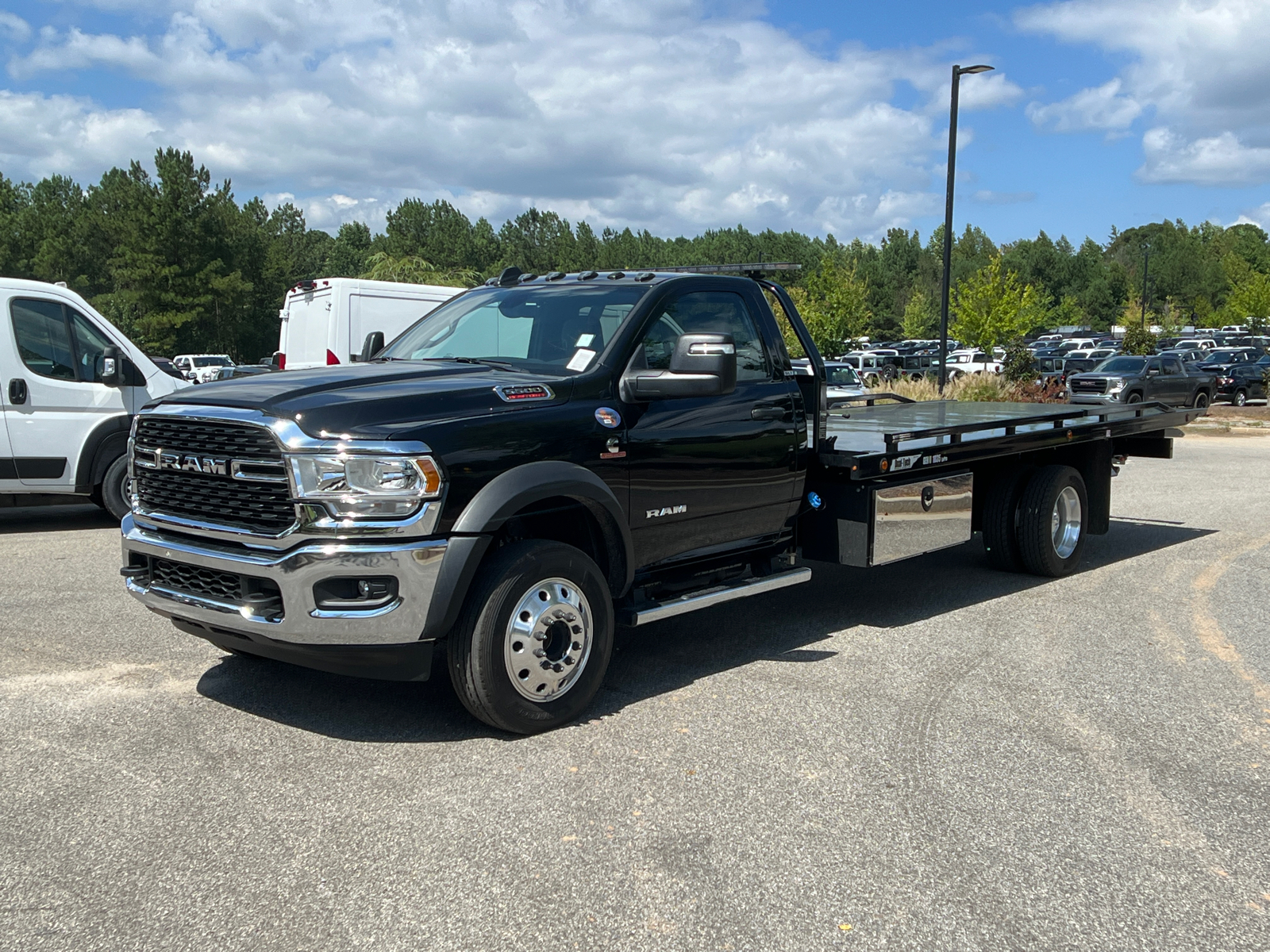 2024 Ram 5500 Chassis Cab SLT 1