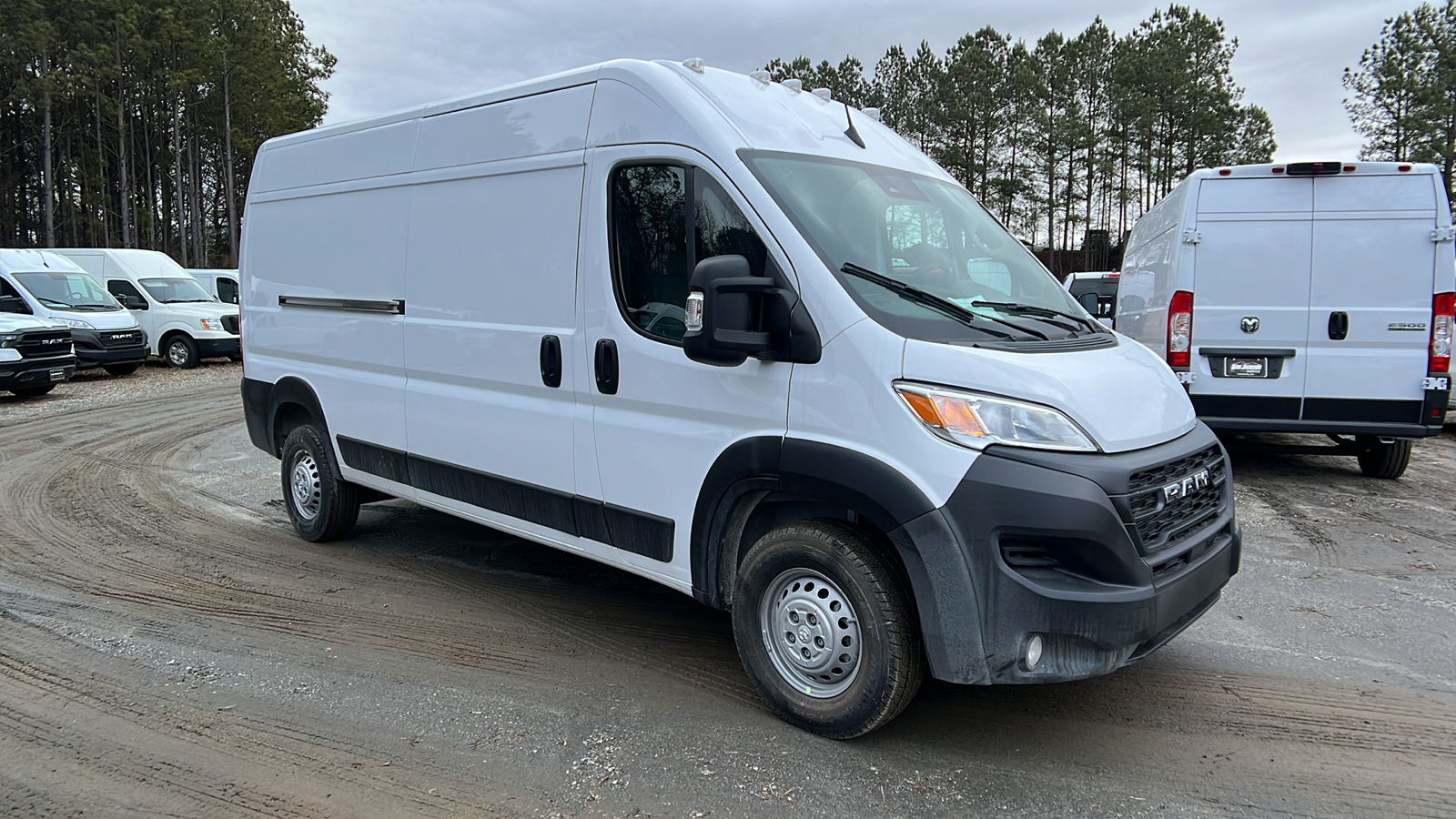 2024 Ram ProMaster Cargo Van Tradesman 3