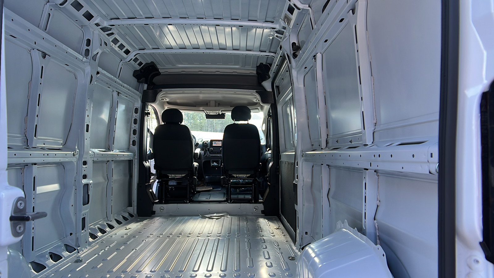 2024 Ram ProMaster Cargo Van Tradesman 10