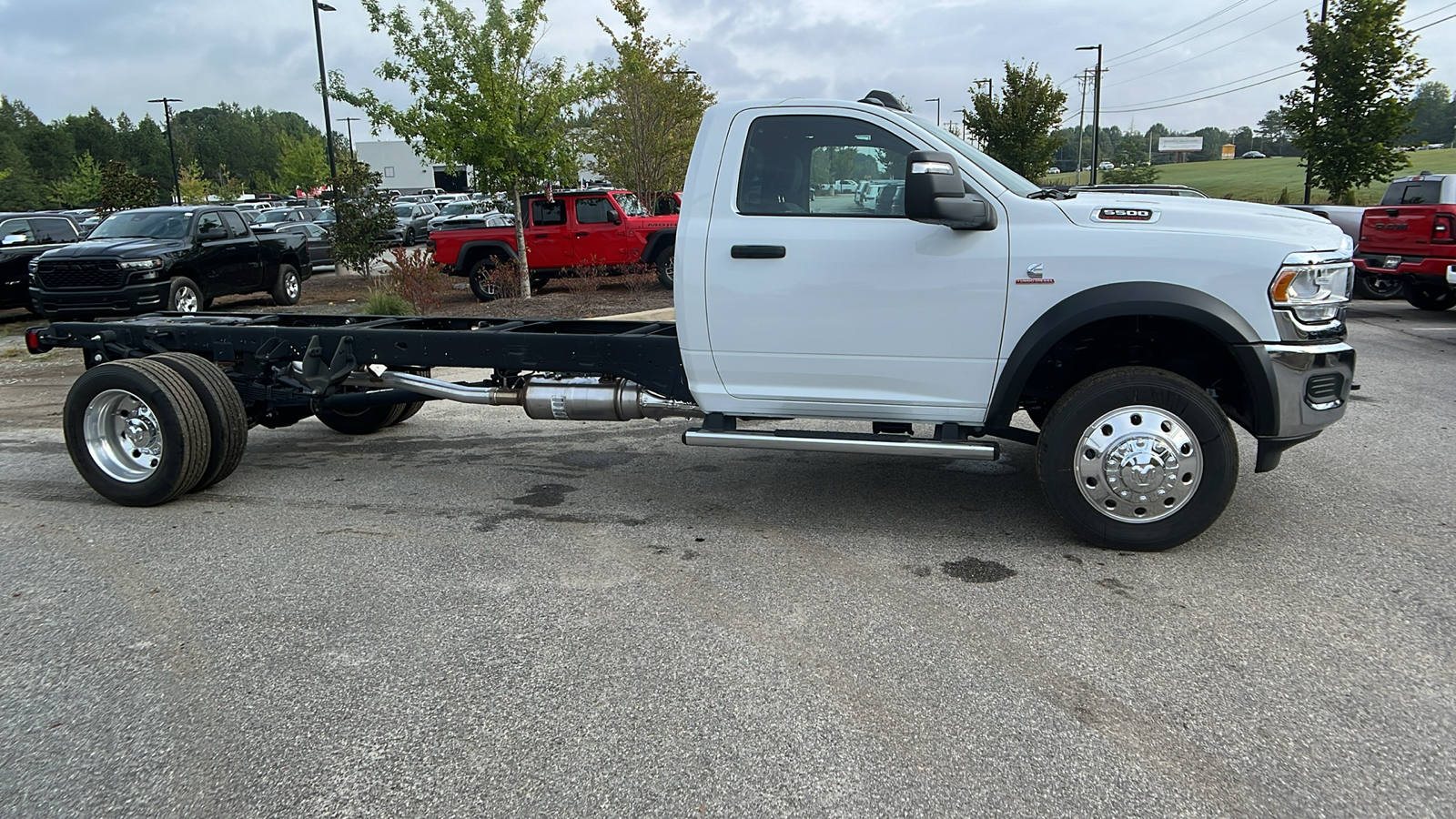 2024 Ram 5500 Chassis Cab Tradesman 4