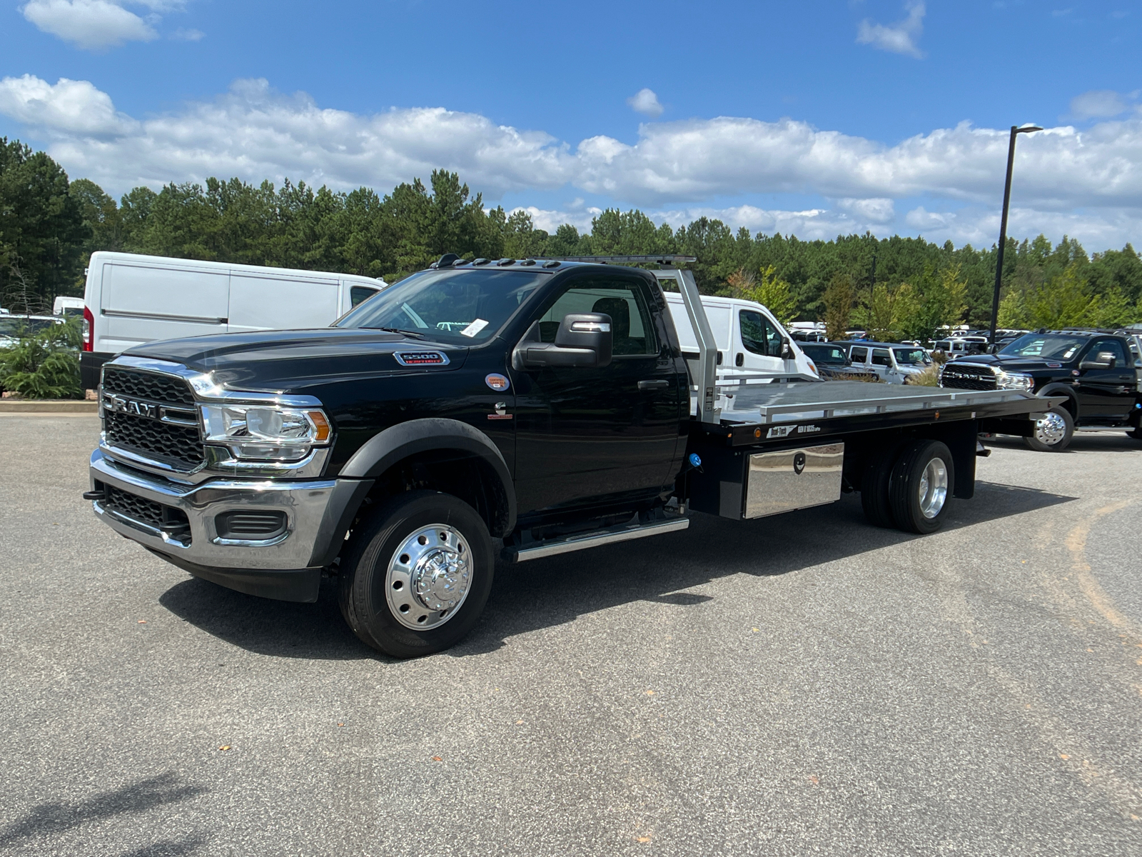 2024 Ram 5500 Chassis Cab Tradesman 1