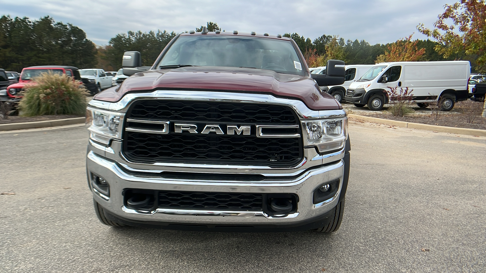 2024 Ram 5500 Chassis Cab Tradesman 2