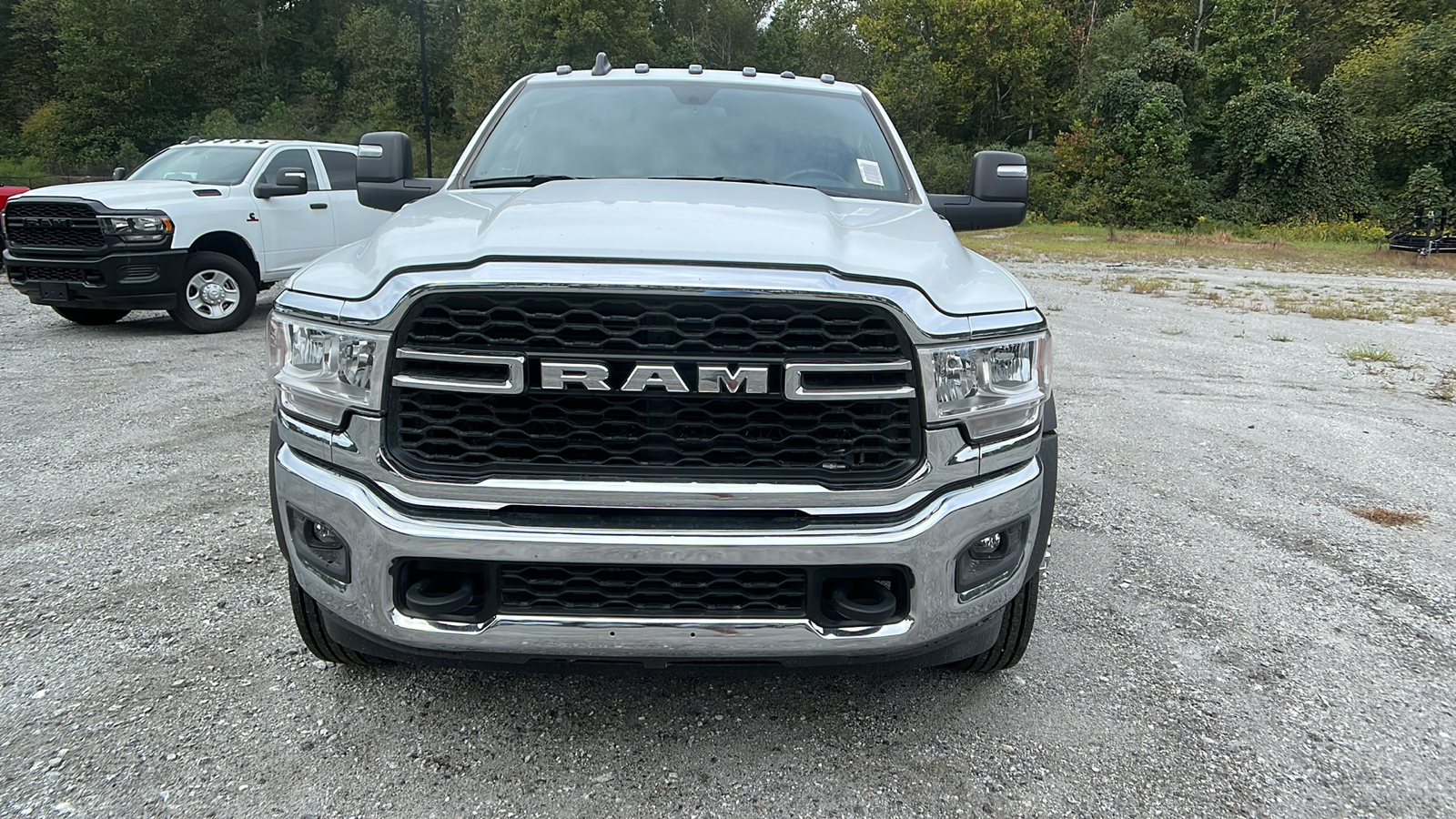 2024 Ram 5500 Chassis Cab Tradesman 2