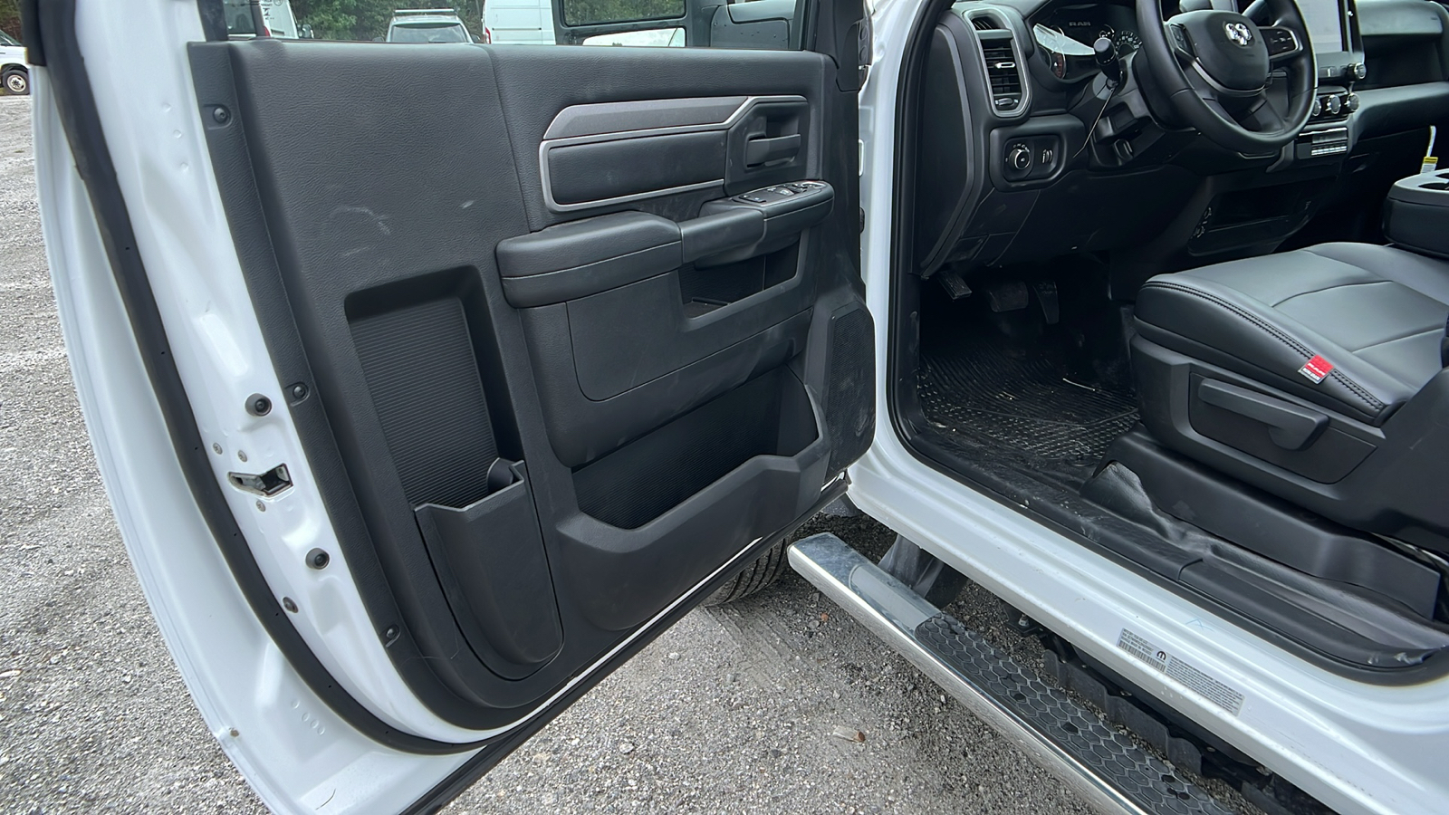 2024 Ram 5500 Chassis Cab Tradesman 10