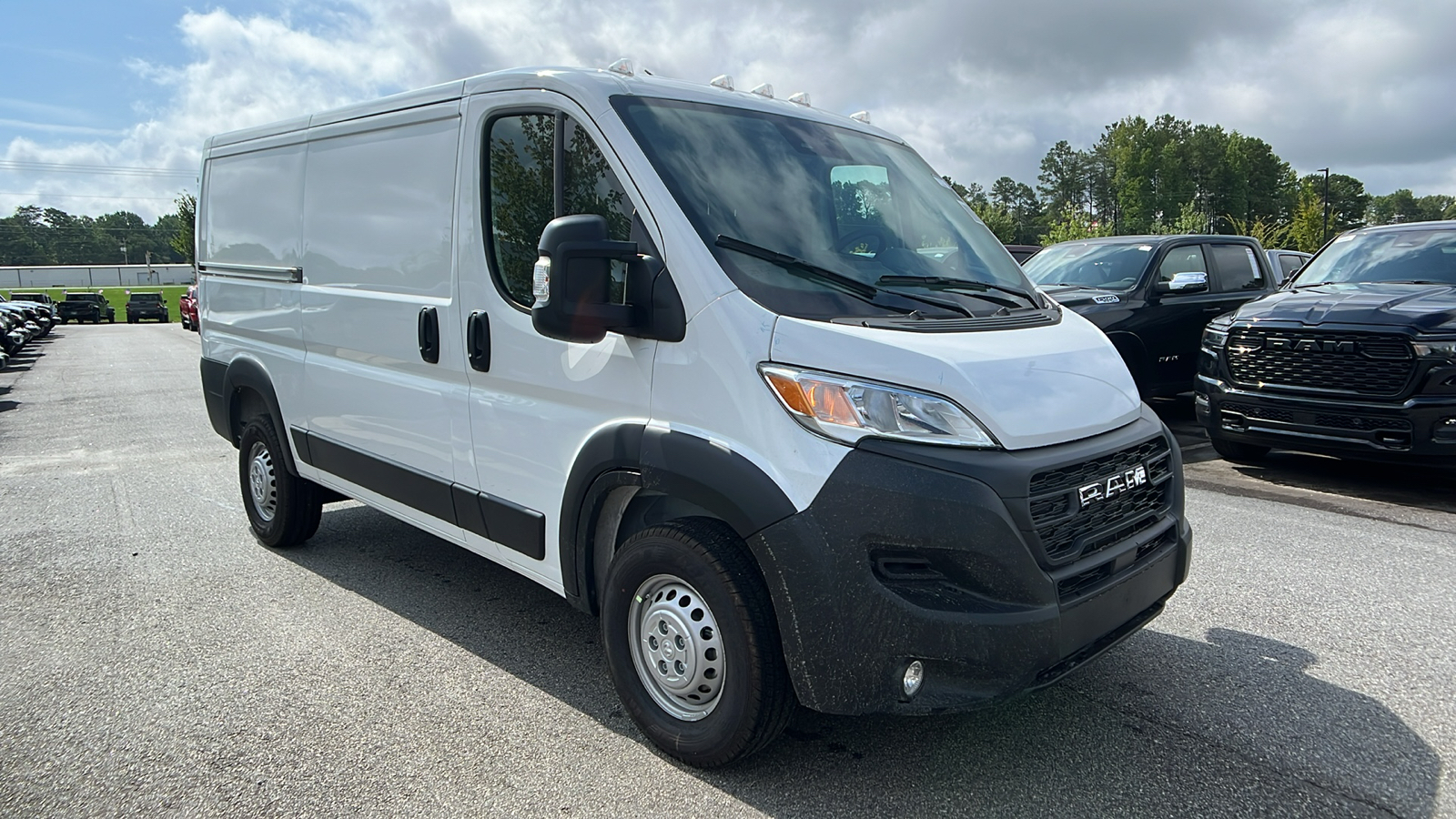 2024 Ram ProMaster Cargo Van Tradesman 3