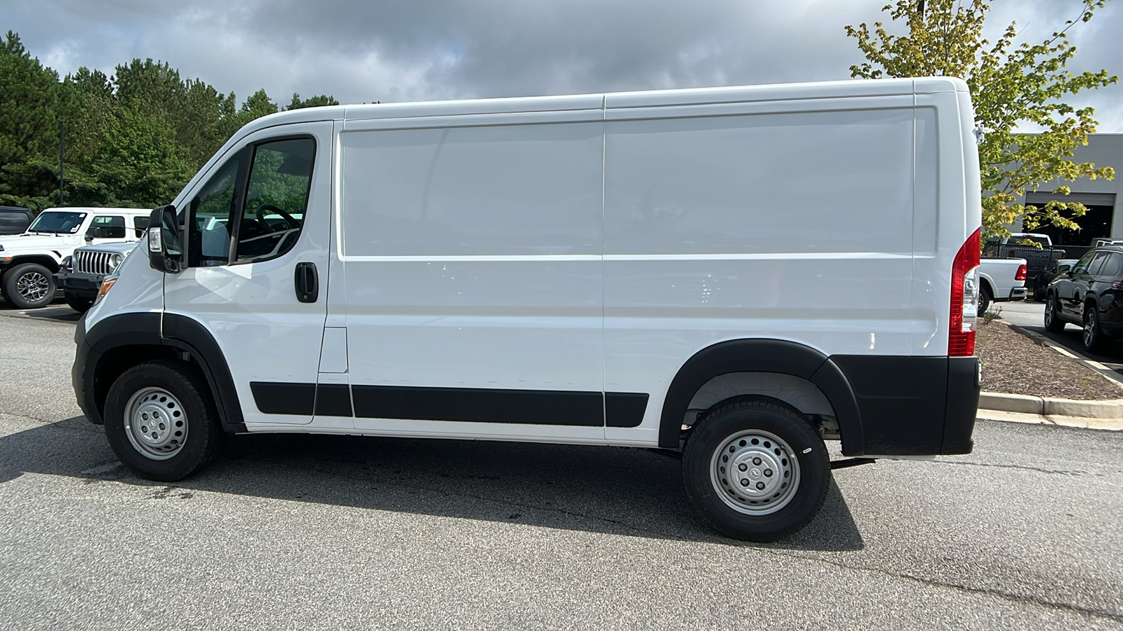 2024 Ram ProMaster Cargo Van Tradesman 8