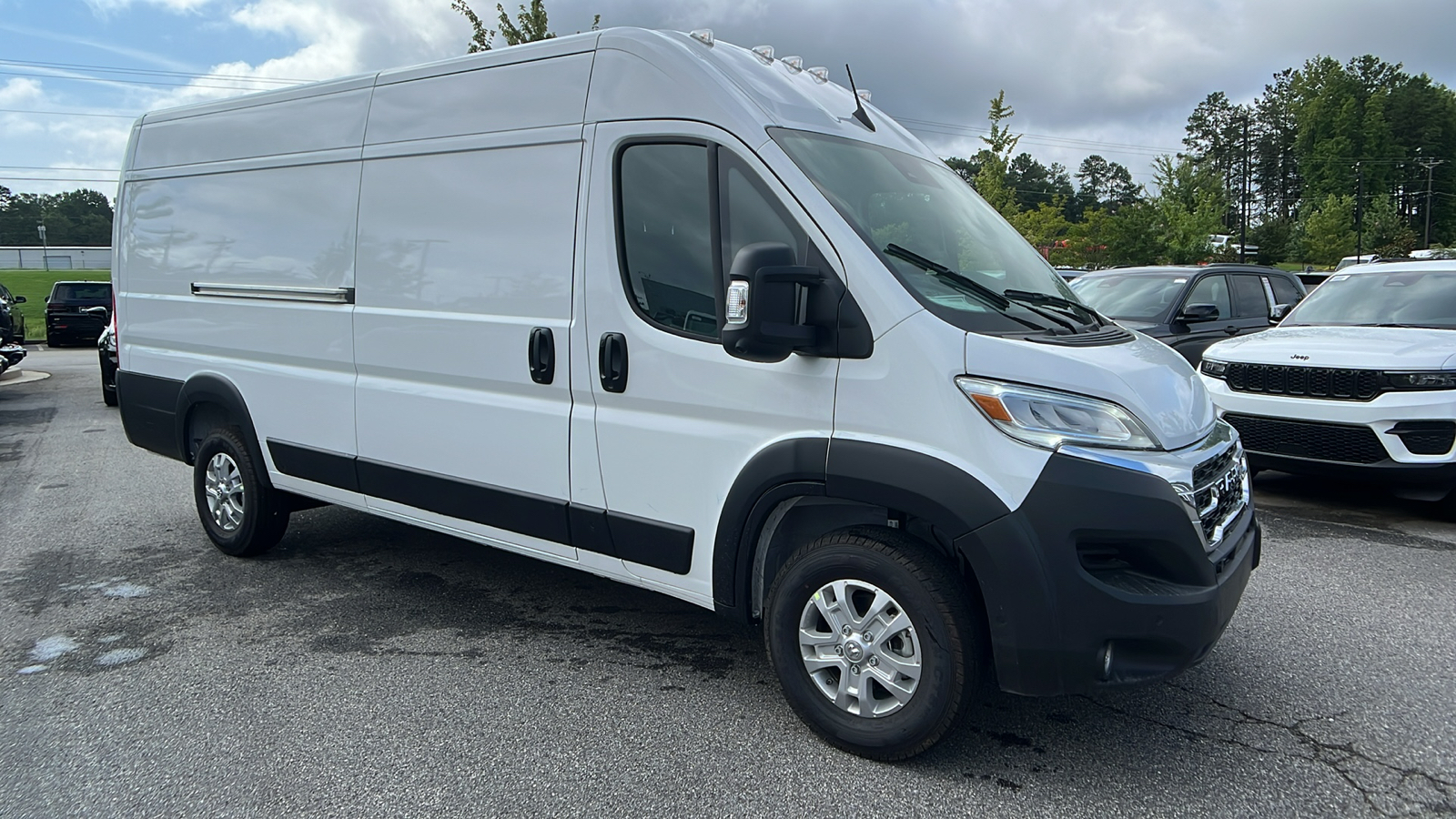 2024 Ram ProMaster Cargo Van SLT 3