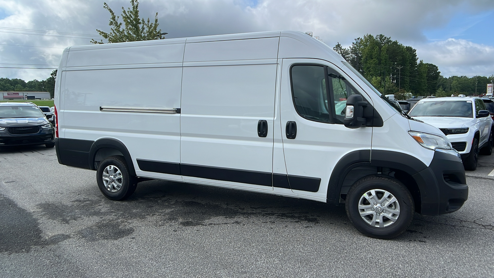 2024 Ram ProMaster Cargo Van SLT 4