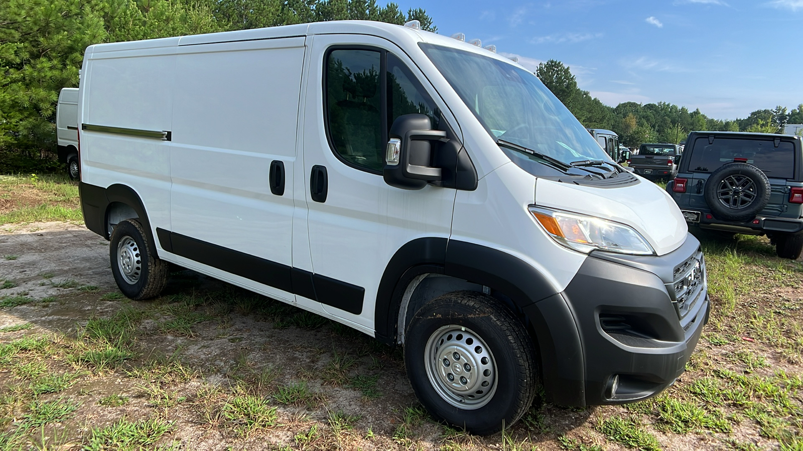 2024 Ram ProMaster Cargo Van Tradesman 3