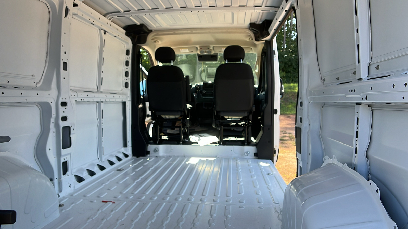 2024 Ram ProMaster Cargo Van Tradesman 10