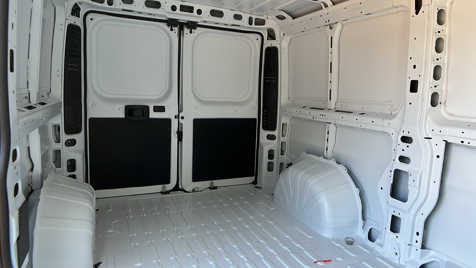 2024 Ram ProMaster Cargo Van Tradesman 11