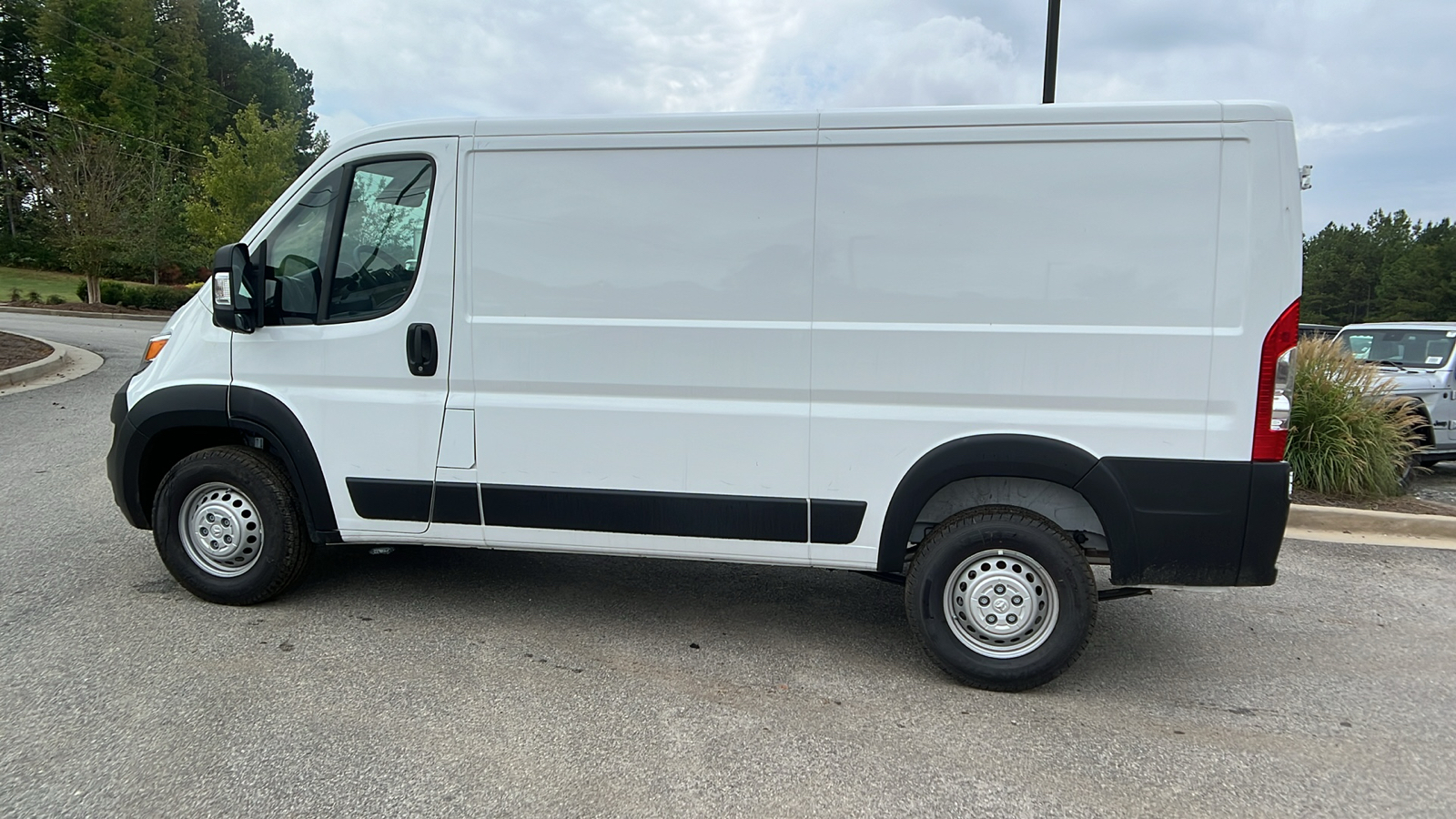 2024 Ram ProMaster Cargo Van Tradesman 8