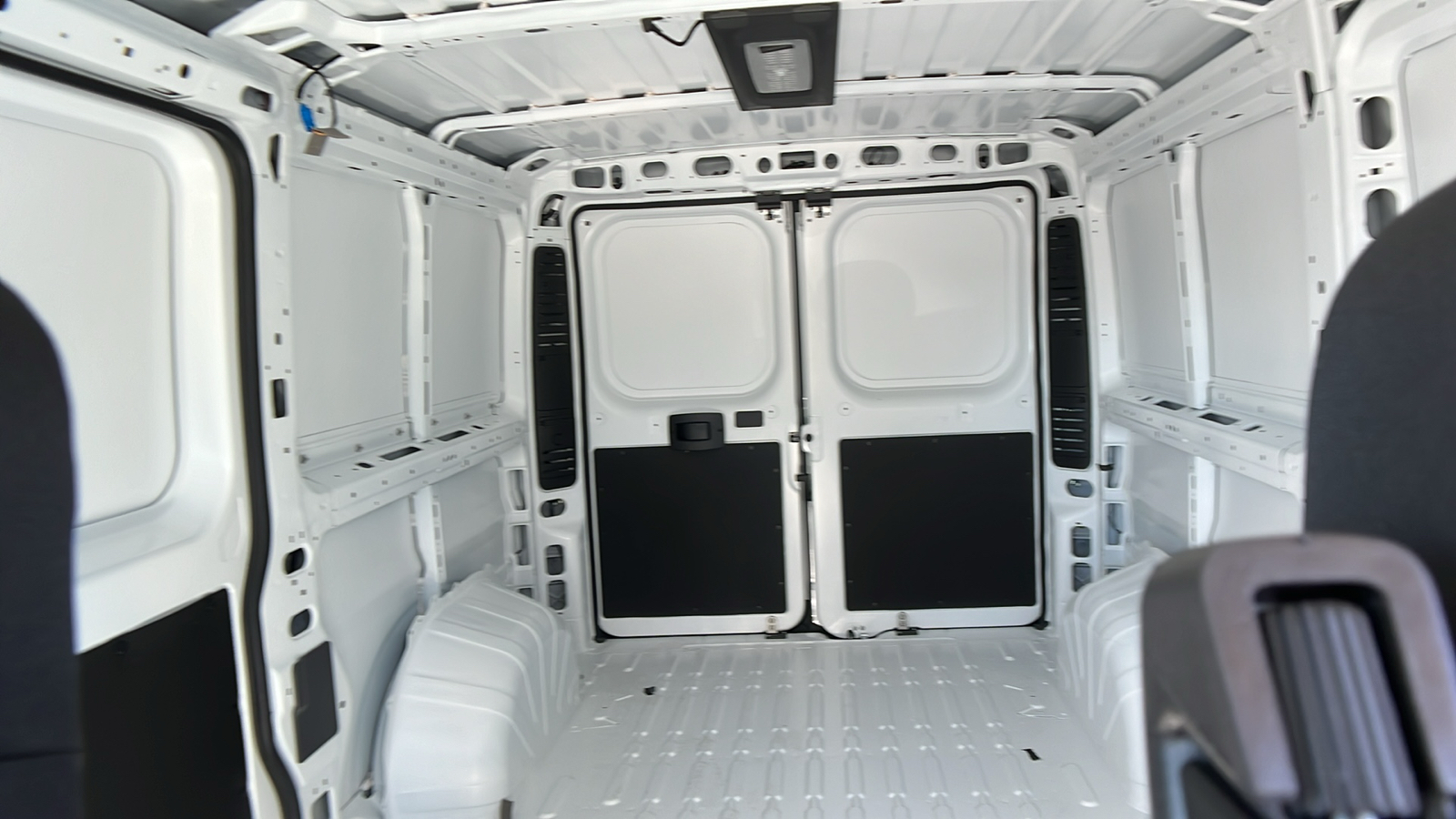 2024 Ram ProMaster Cargo Van Tradesman 14