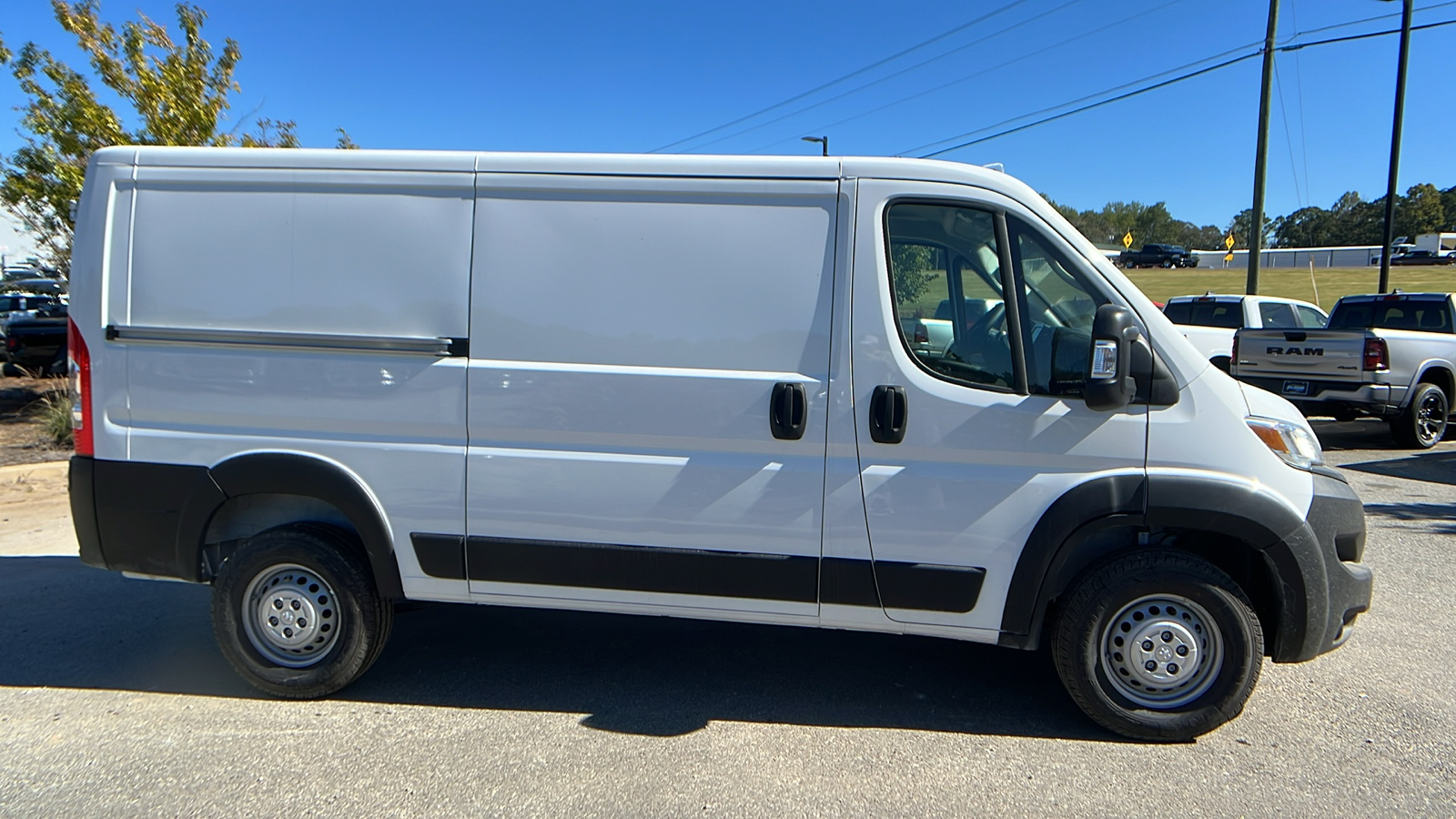 2024 Ram ProMaster Cargo Van Tradesman 4