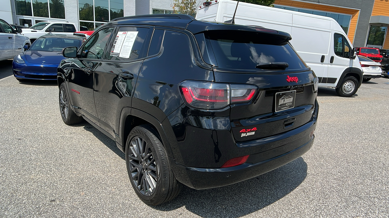 2023 Jeep Compass  7