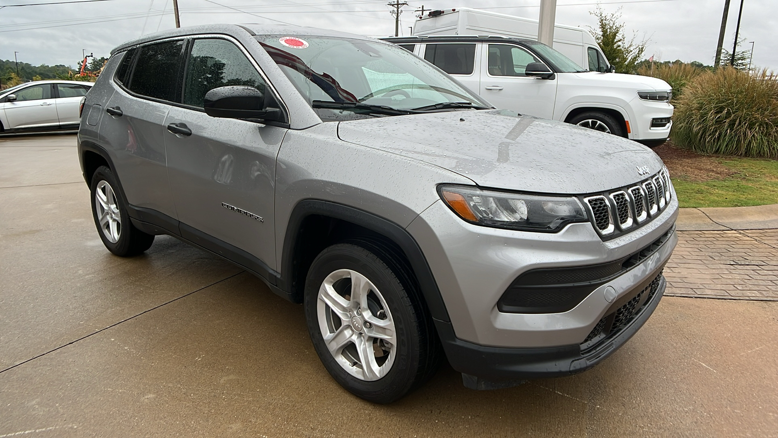 2023 Jeep Compass Sport 3