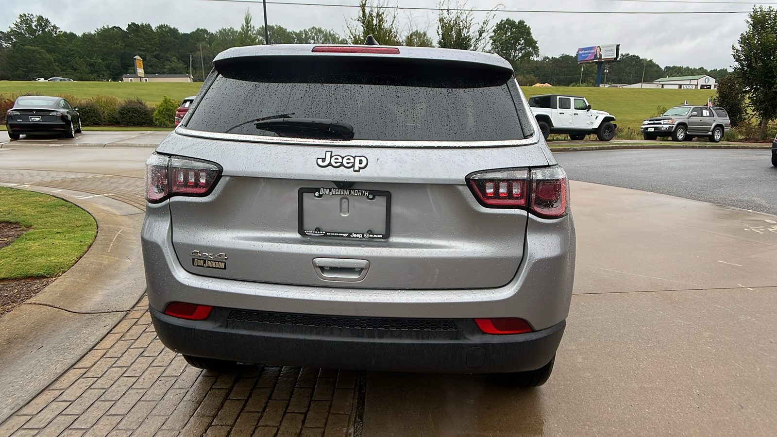 2023 Jeep Compass Sport 6