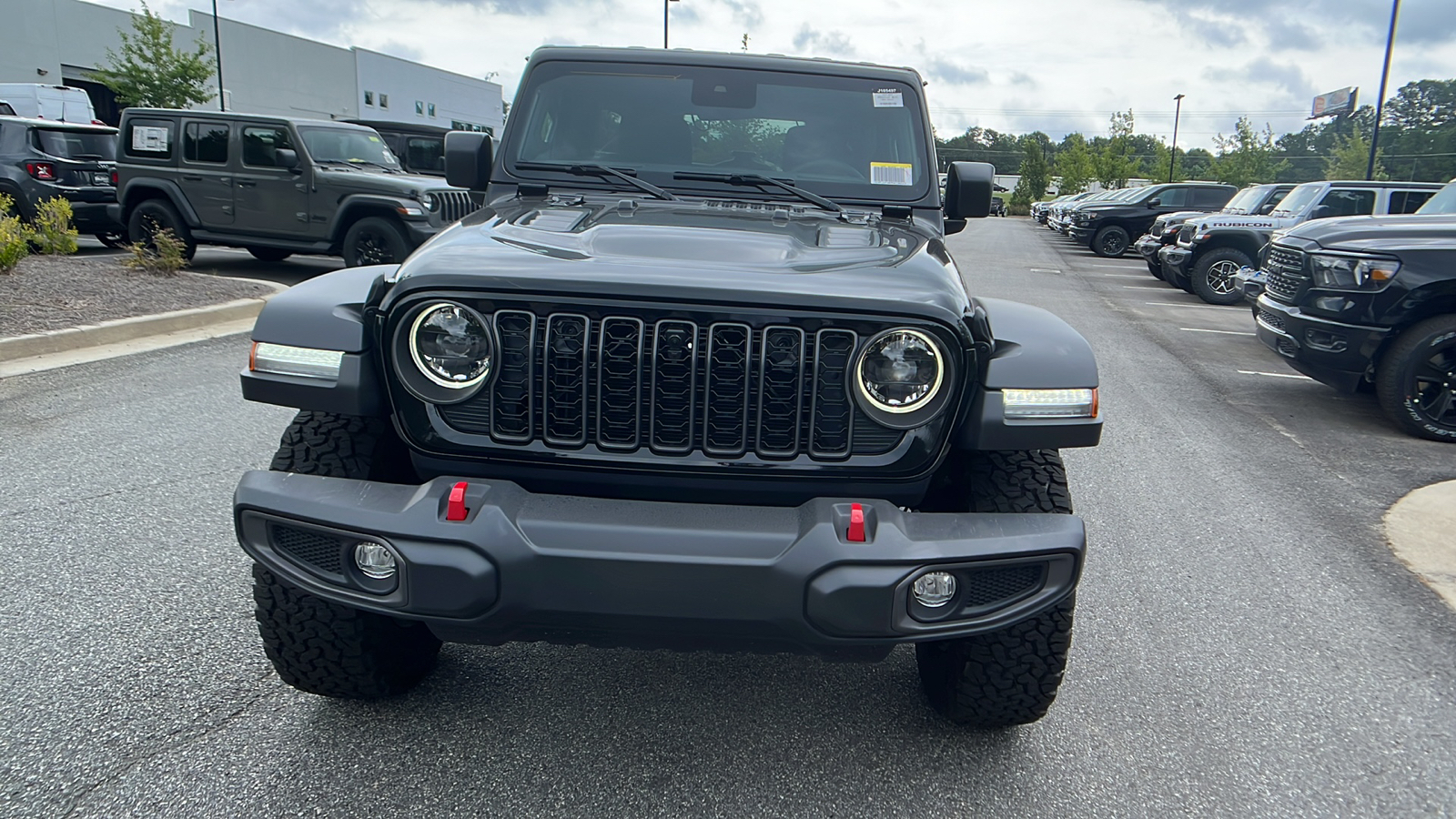 2024 Jeep Wrangler Rubicon 2