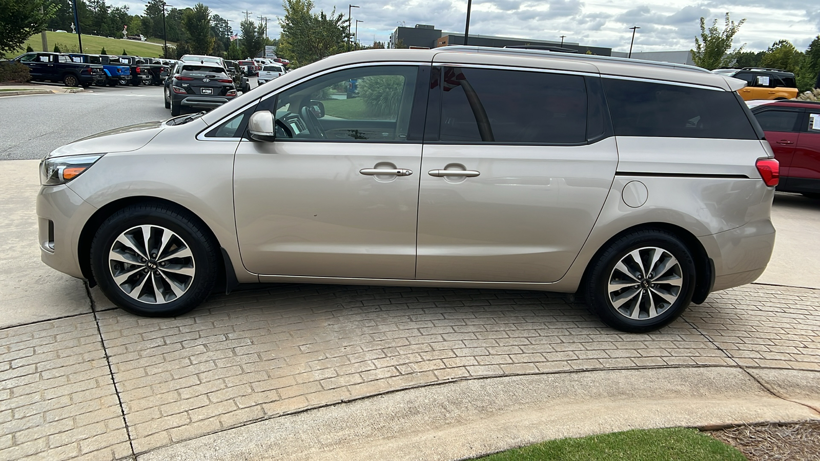 2015 Kia Sedona SX 8