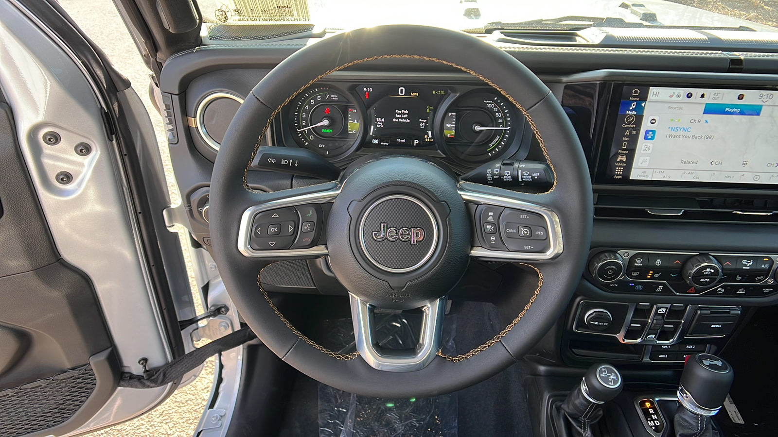 2024 Jeep Wrangler 4xe Sahara 15