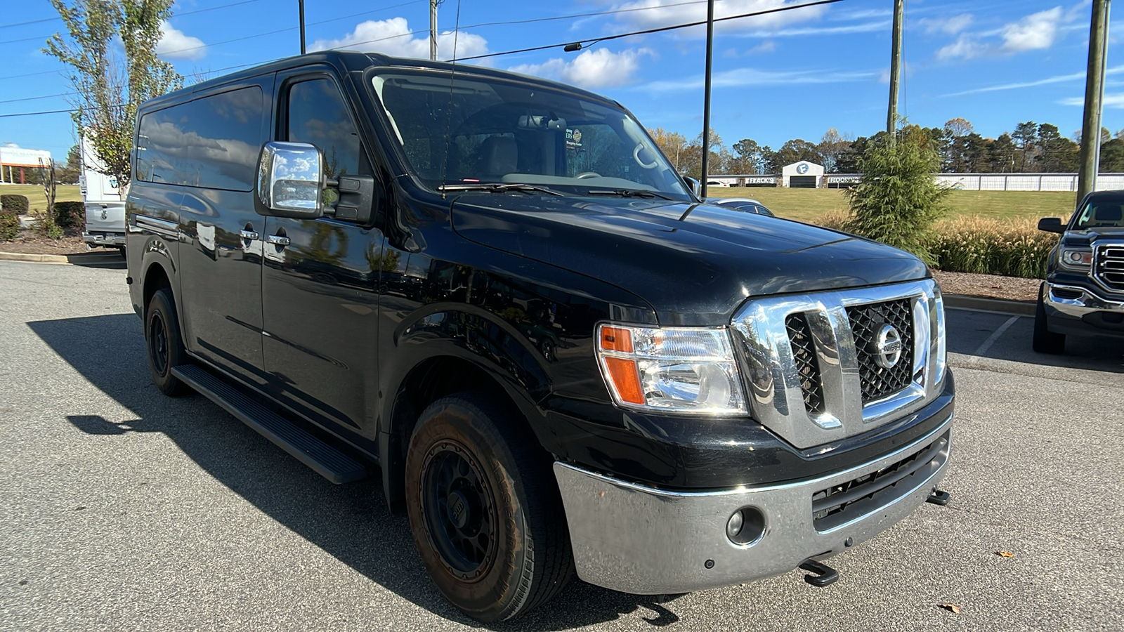 2020 Nissan NV Passenger NV3500 HD SL 3