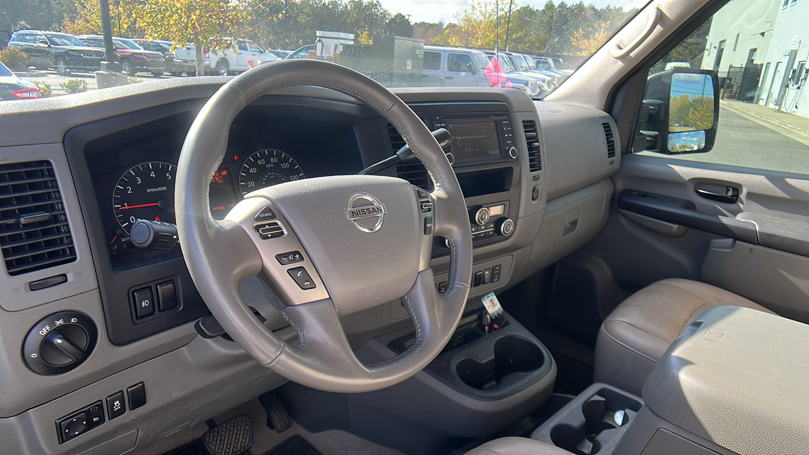 2020 Nissan NV Passenger NV3500 HD SL 17