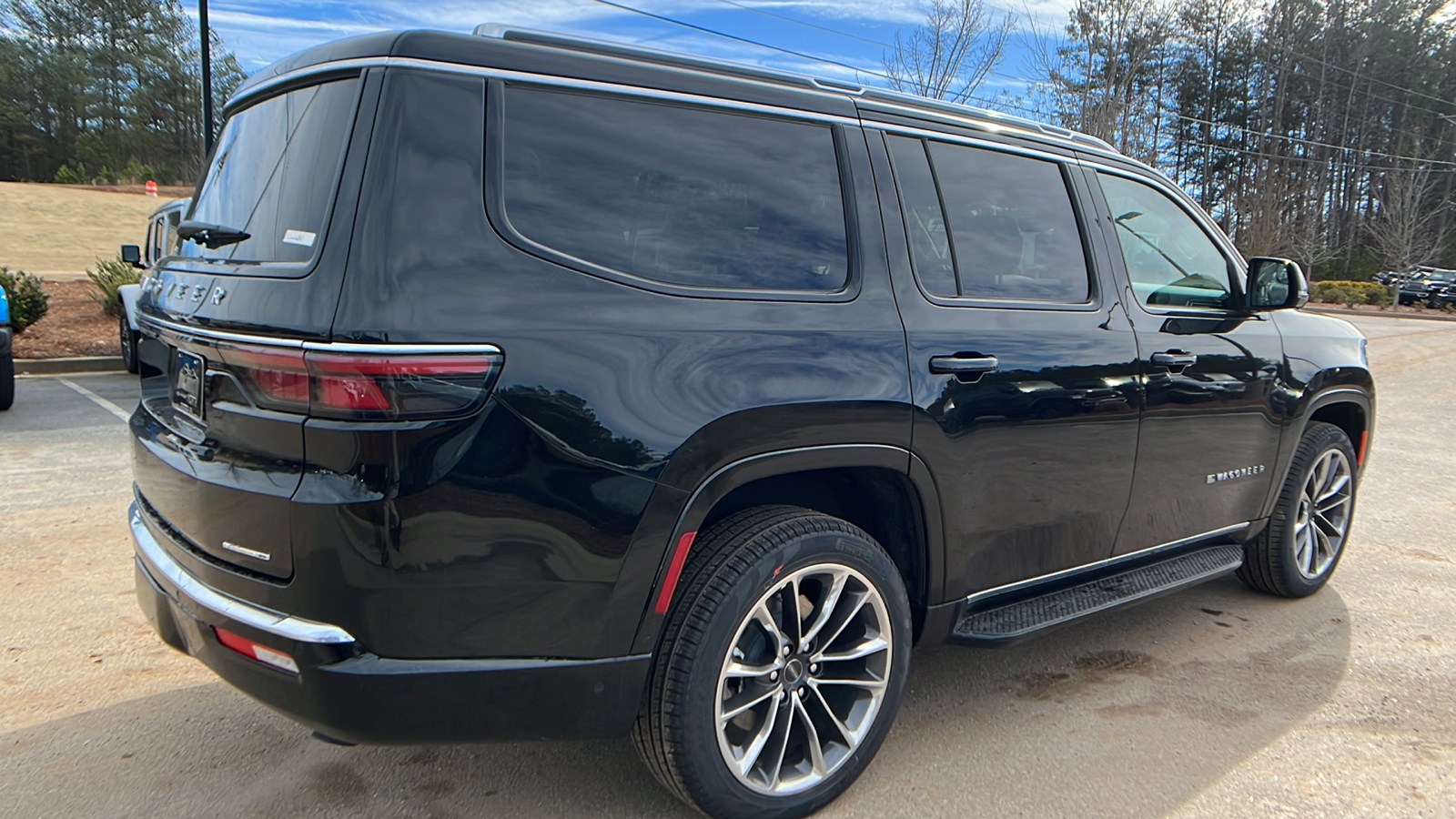 2024 Jeep Wagoneer Series II 5