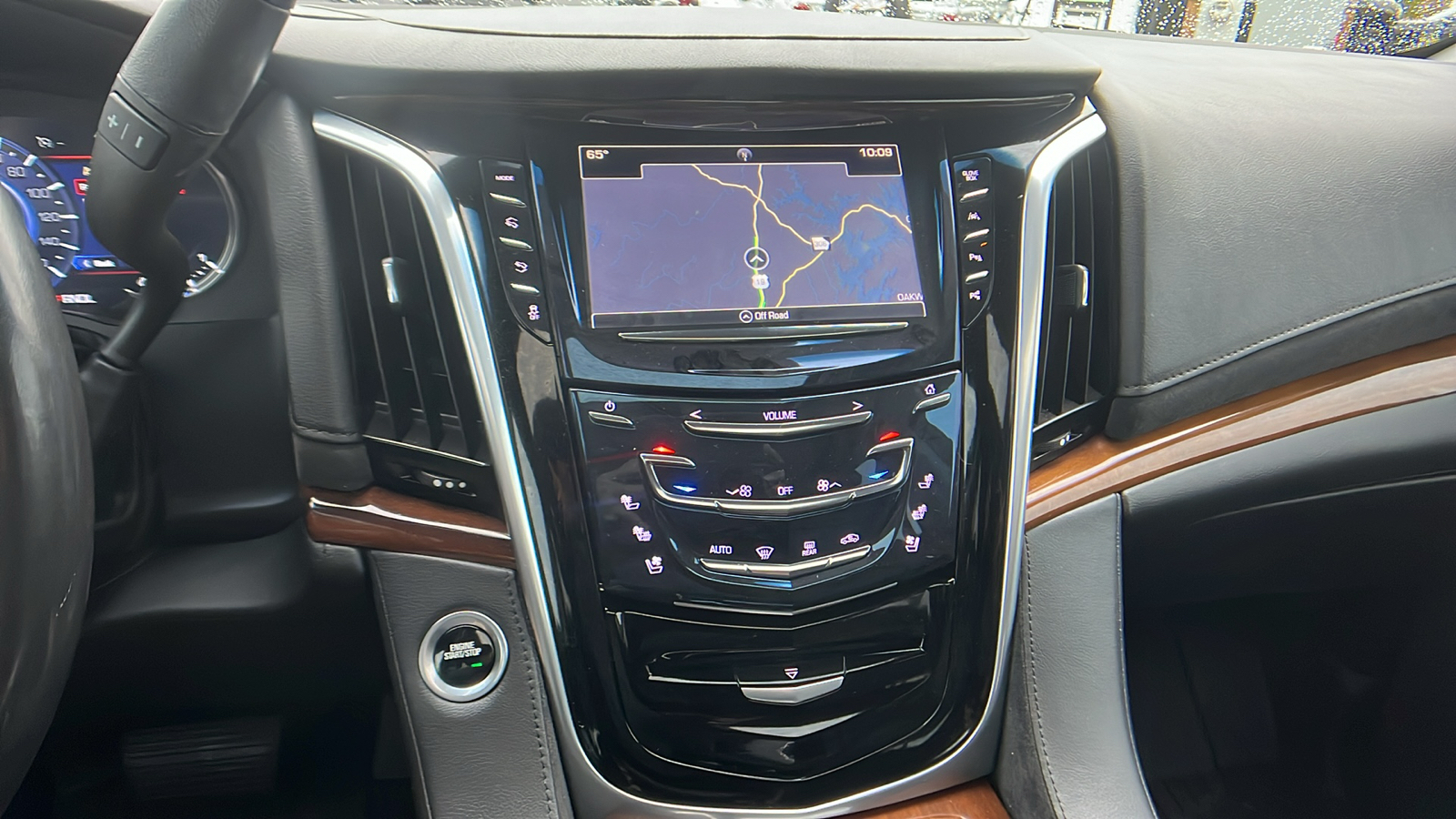 2020 Cadillac Escalade Premium Luxury 30