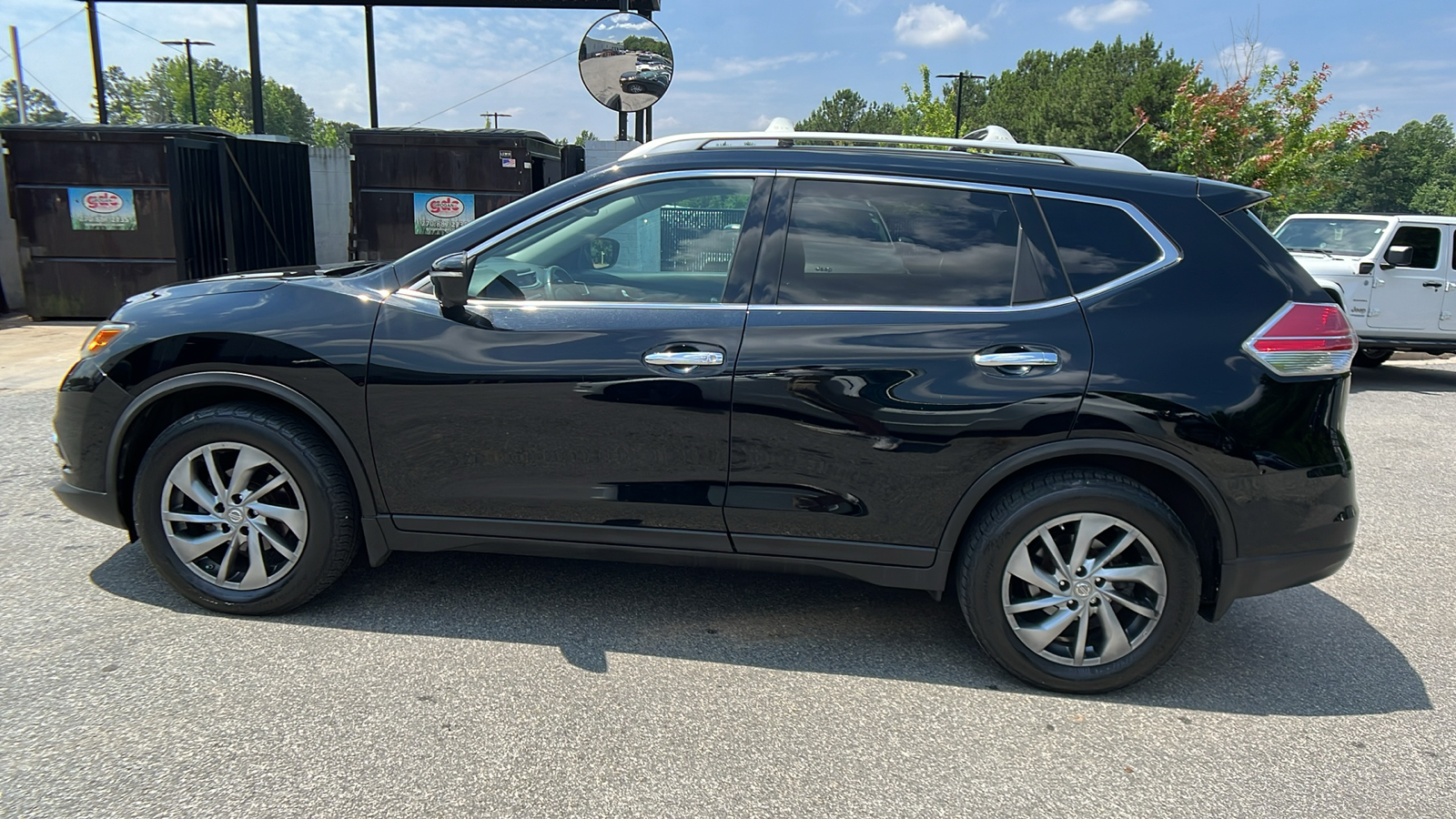 2015 Nissan Rogue SL 8