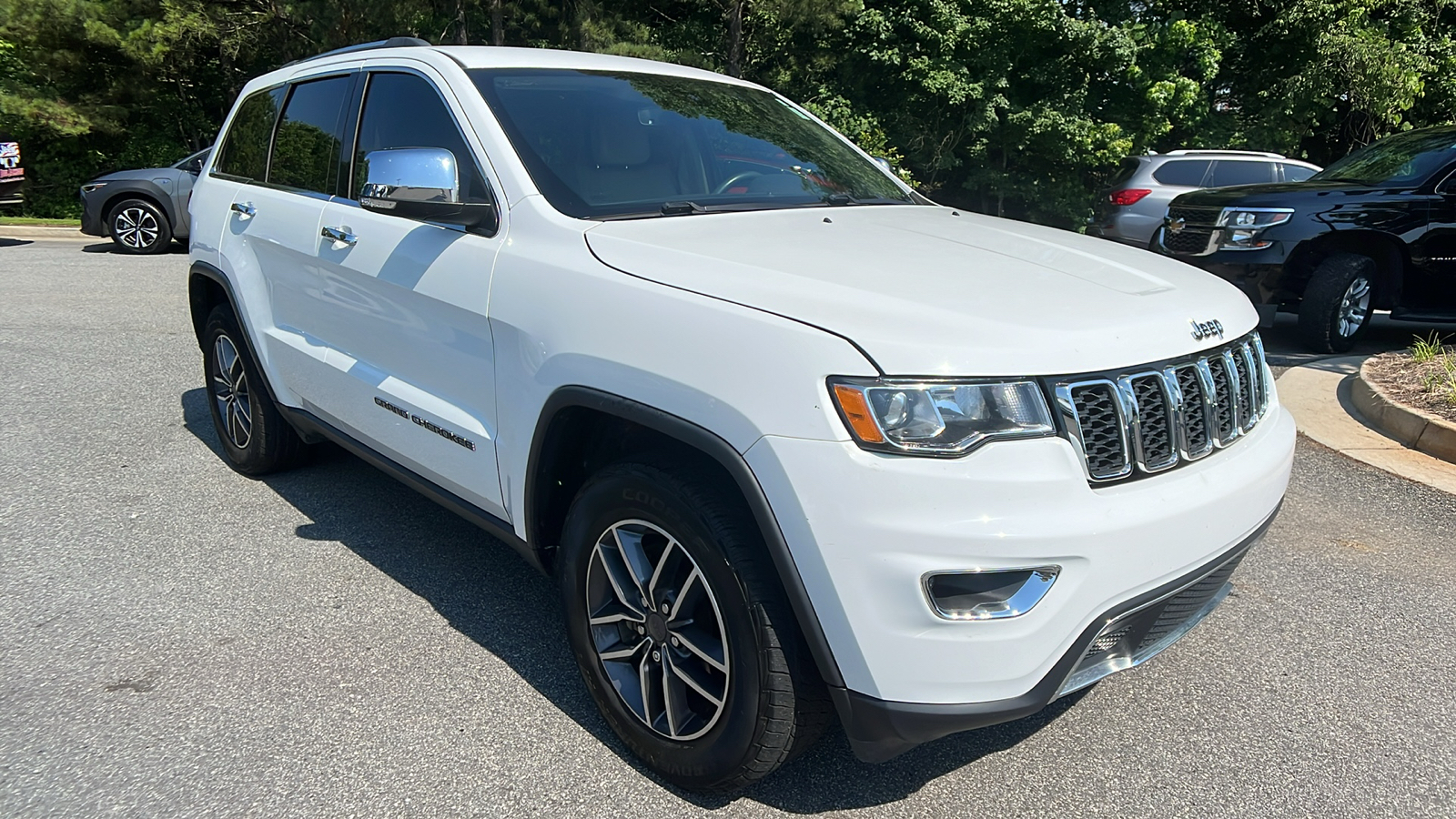 2019 Jeep Grand Cherokee Limited 3