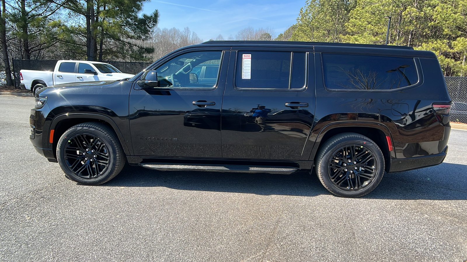 2024 Jeep Wagoneer L Series II Carbide 8