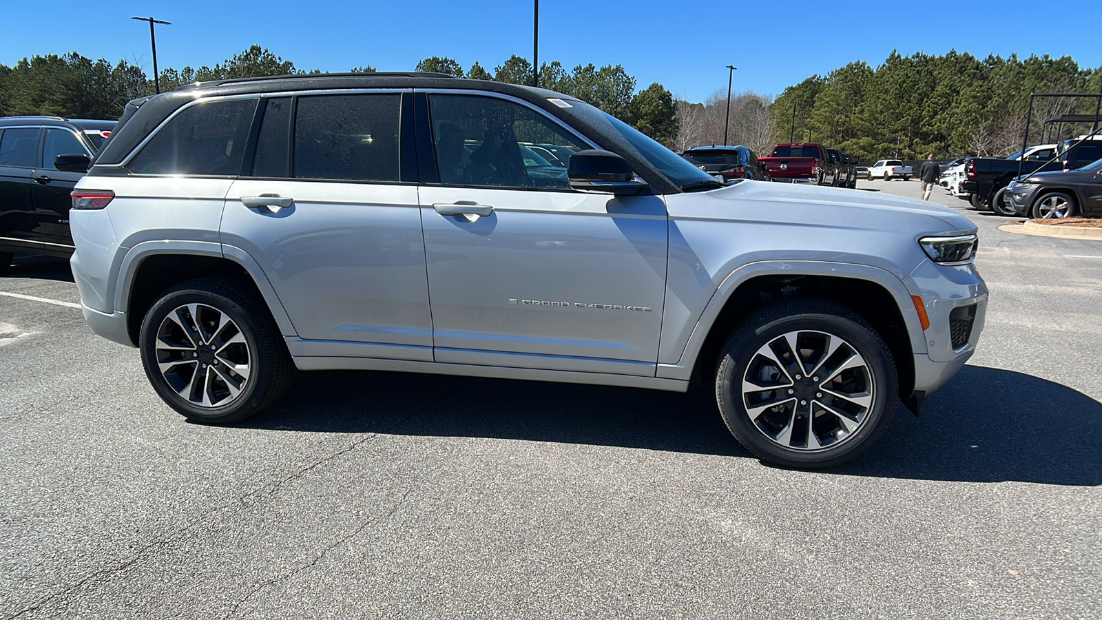 2024 Jeep Grand Cherokee Overland 4