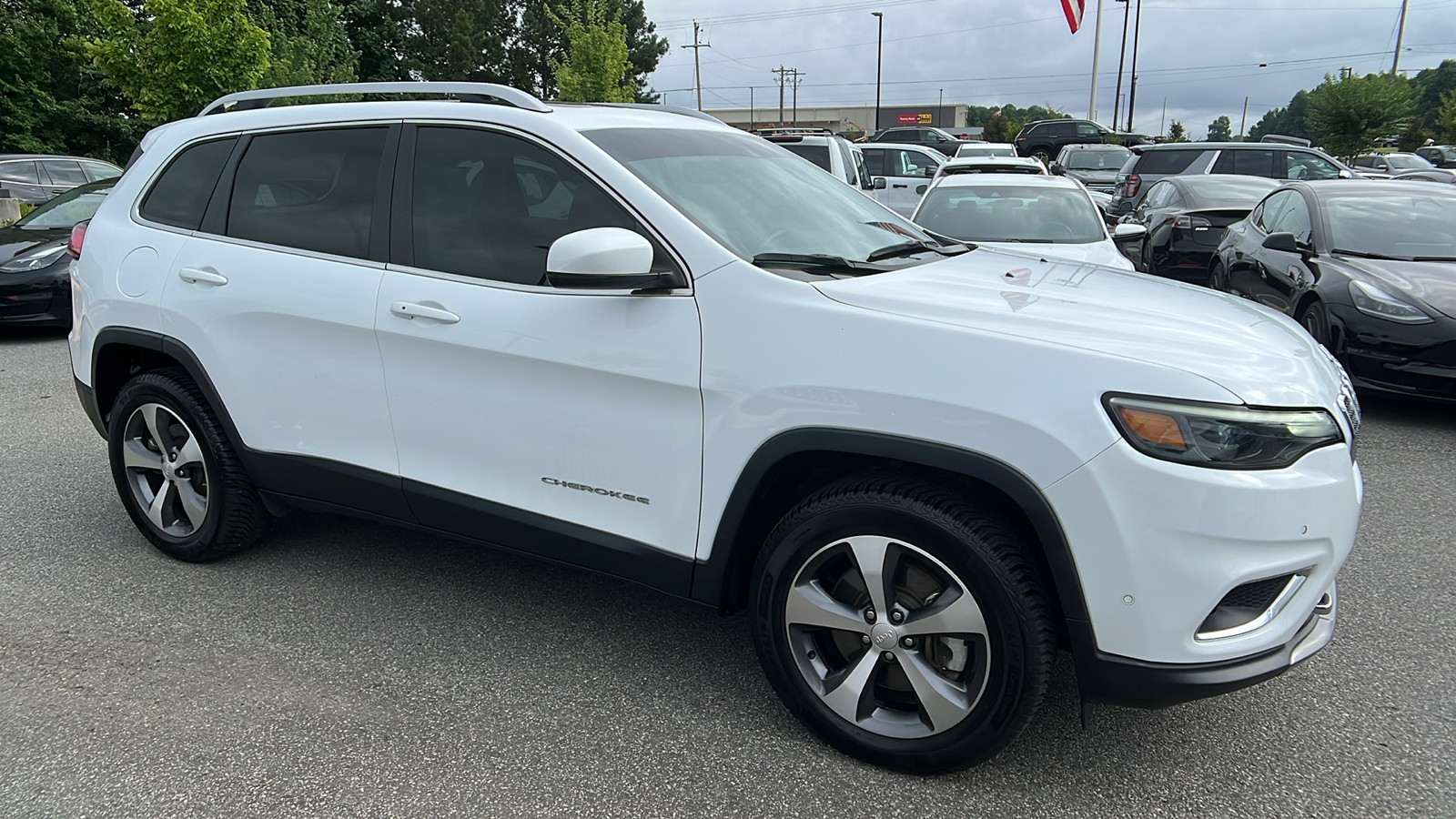 2021 Jeep Cherokee Limited 3