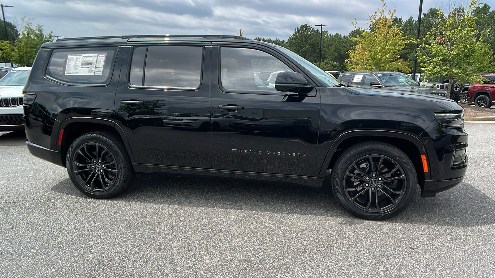 2024 Jeep Grand Wagoneer Series III Obsidian 4