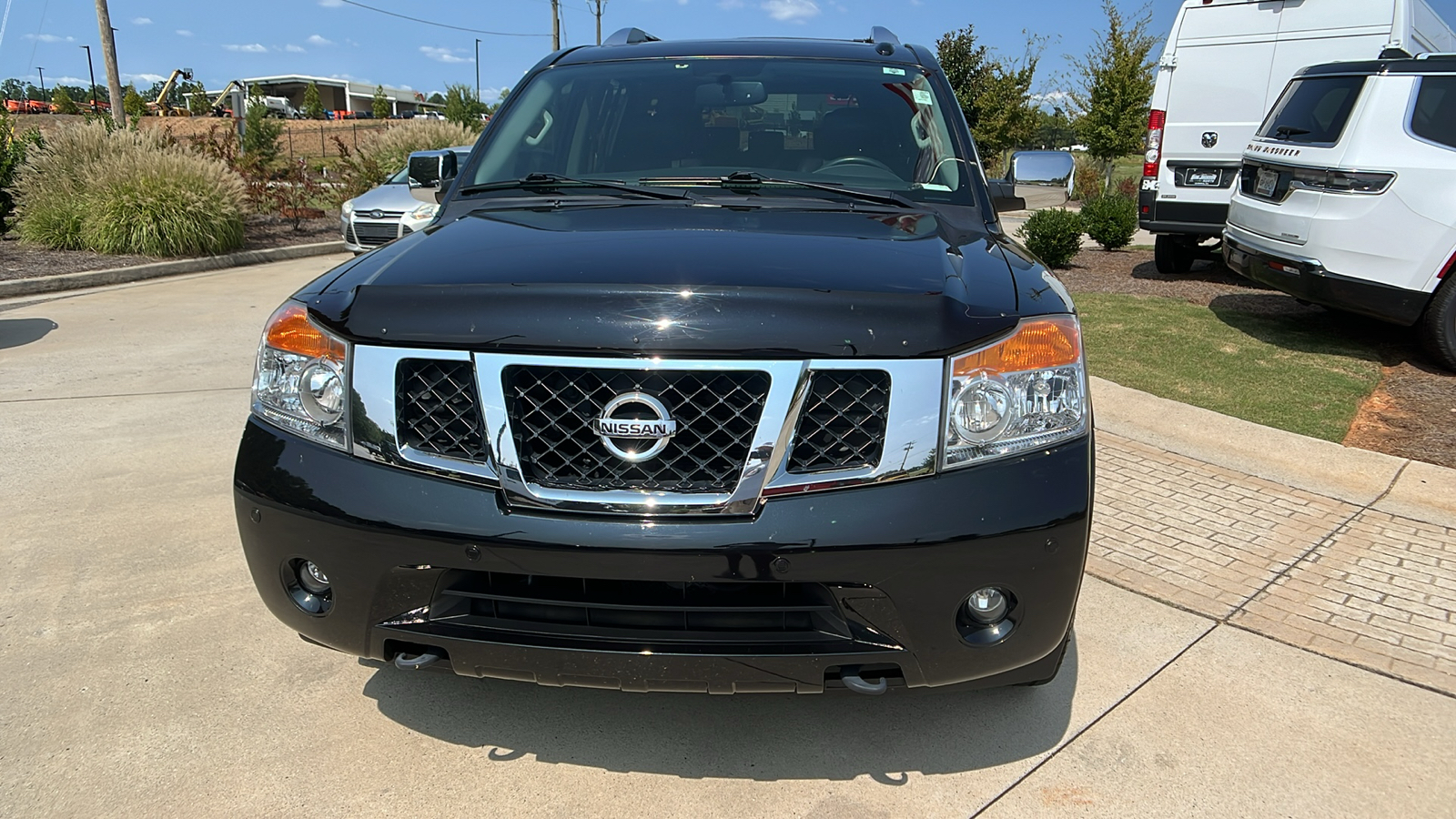 2015 Nissan Armada SV 2