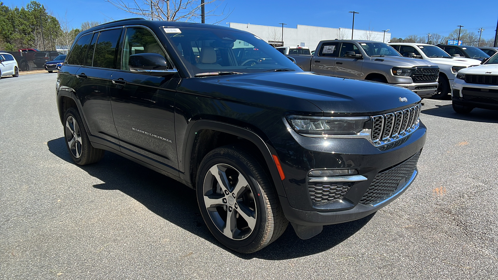 2024 Jeep Grand Cherokee Limited 3