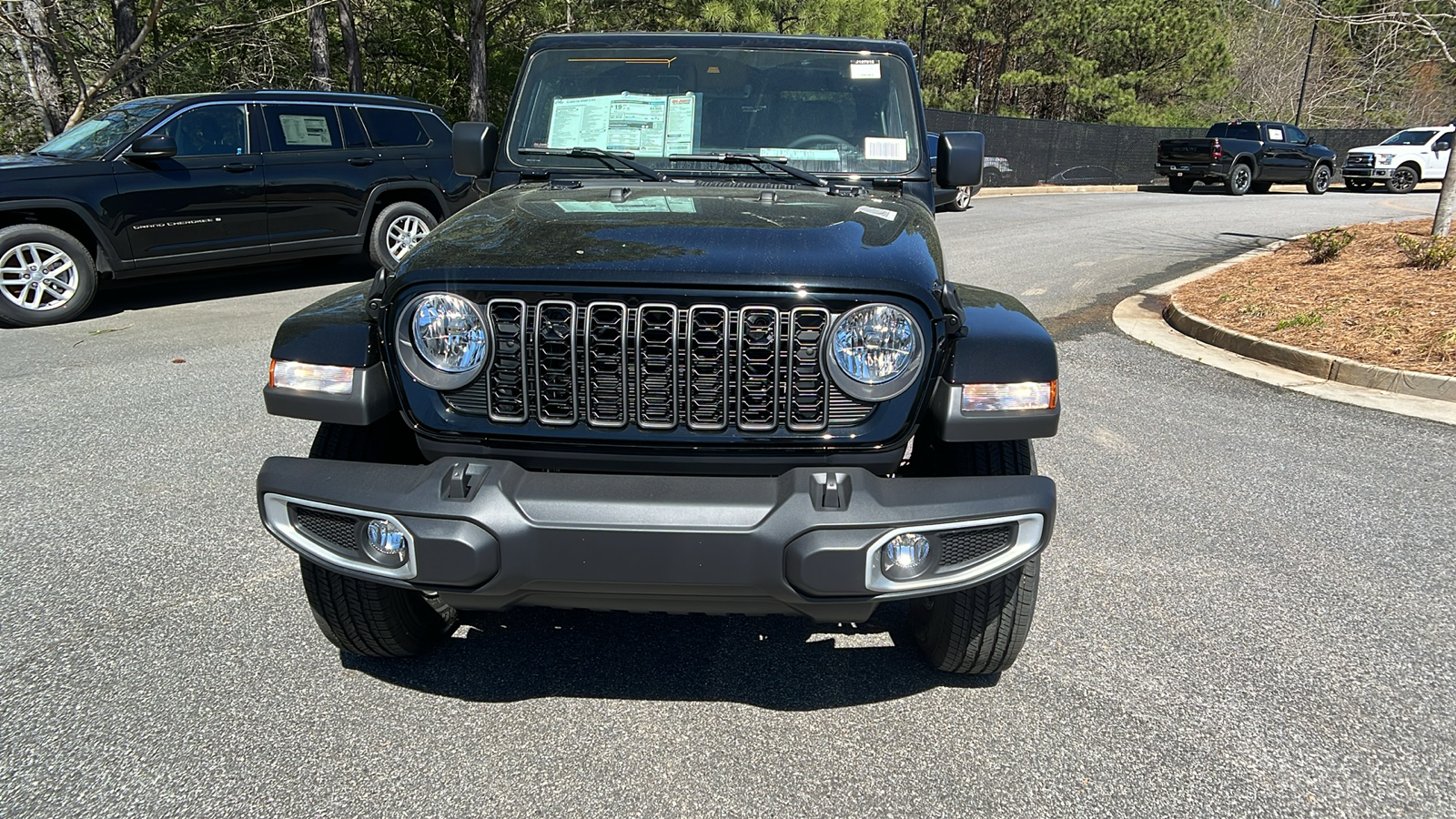 2024 Jeep Gladiator Sport S 2