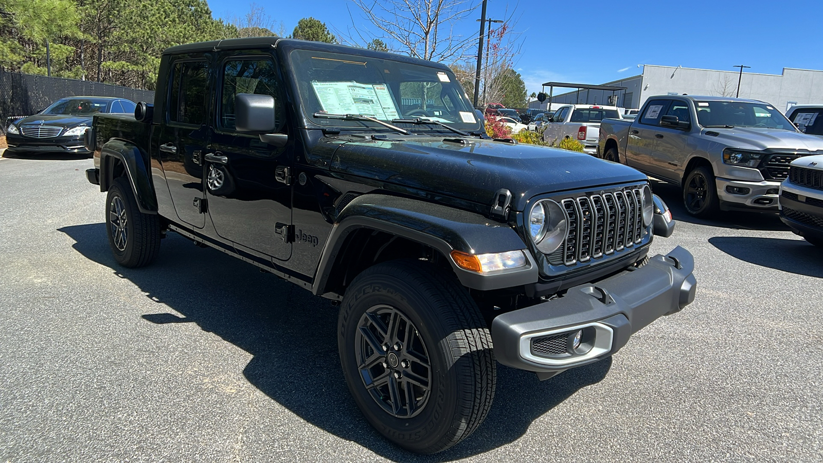 2024 Jeep Gladiator Sport S 3