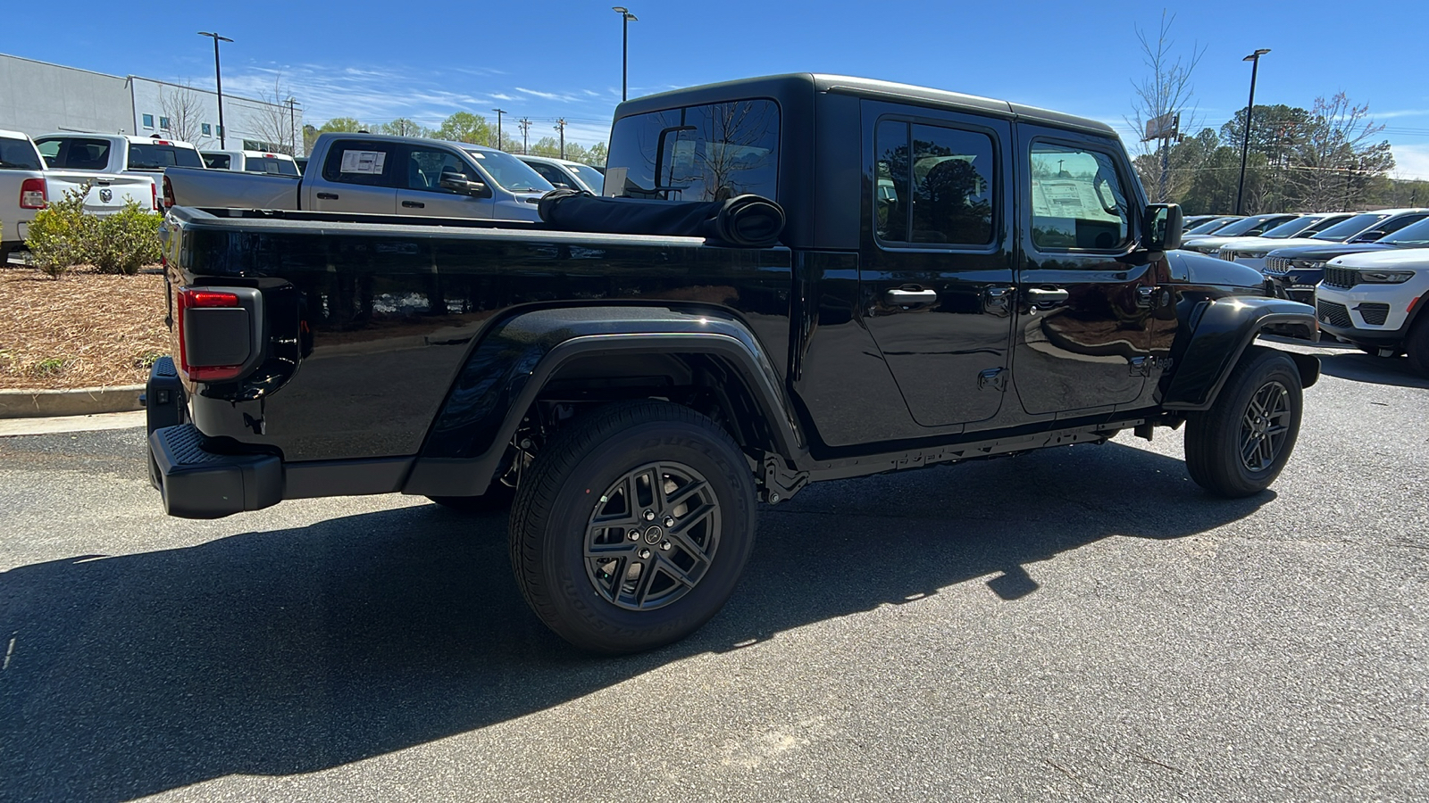 2024 Jeep Gladiator Sport S 5