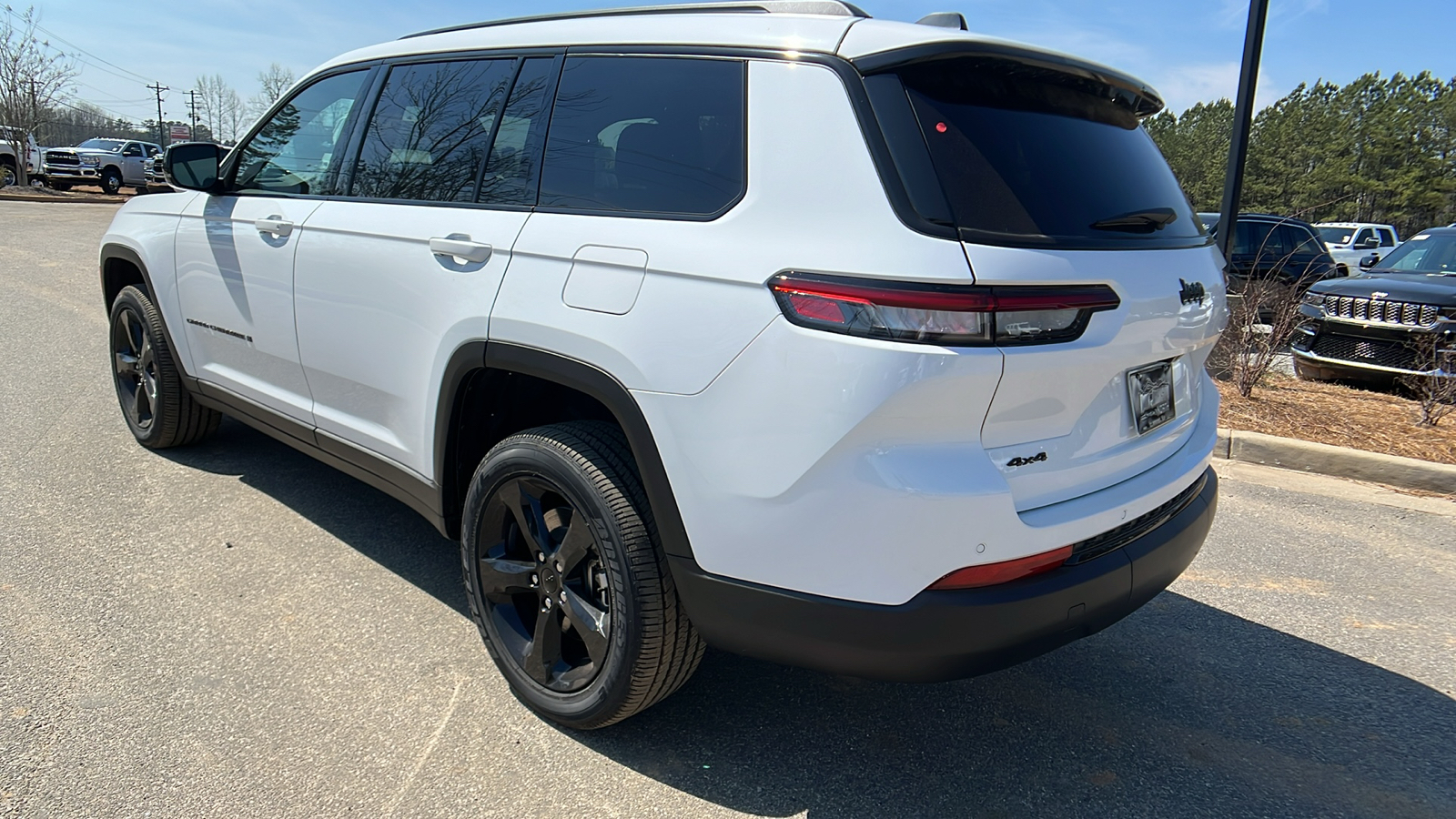 2024 Jeep Grand Cherokee L Altitude 7