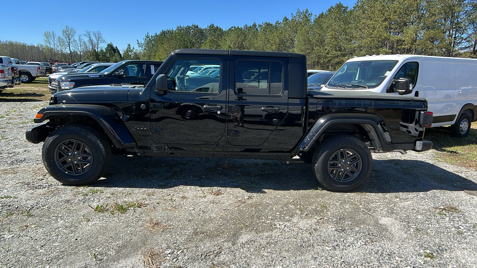 2024 Jeep Gladiator Sport S 8