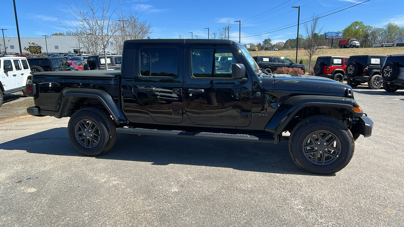 2024 Jeep Gladiator Sport S 4