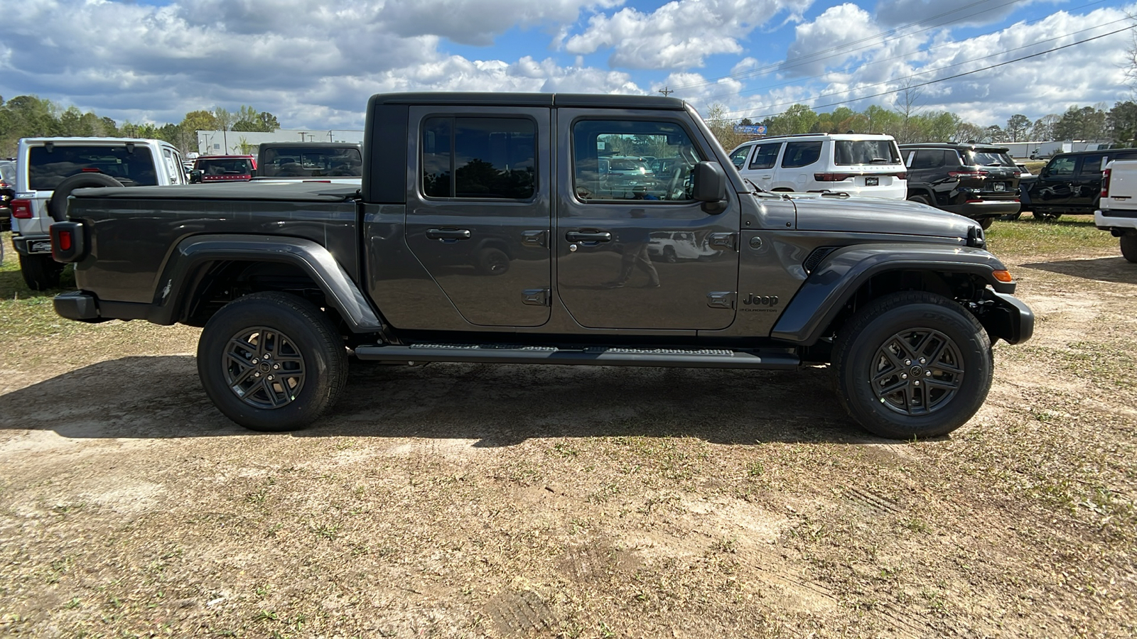 2024 Jeep Gladiator Sport S 4