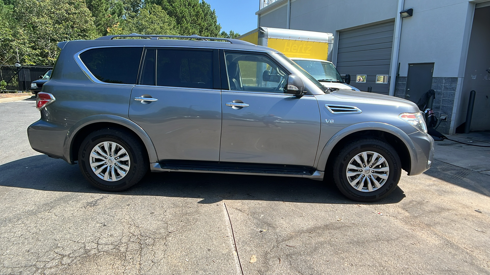 2018 Nissan Armada SV 4