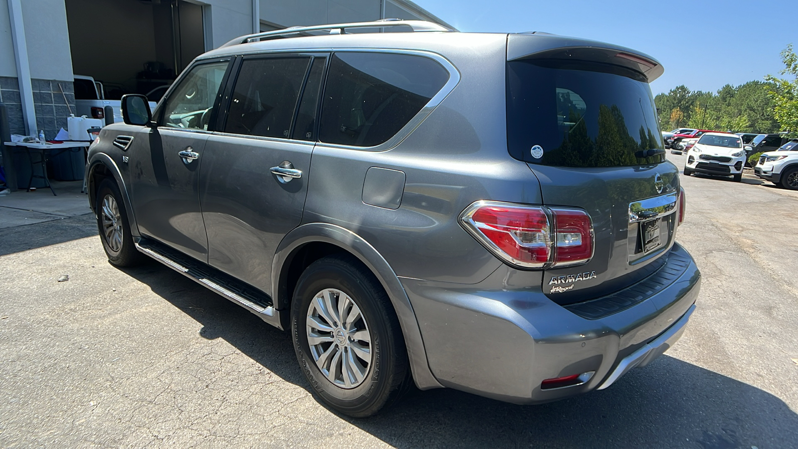 2018 Nissan Armada SV 7