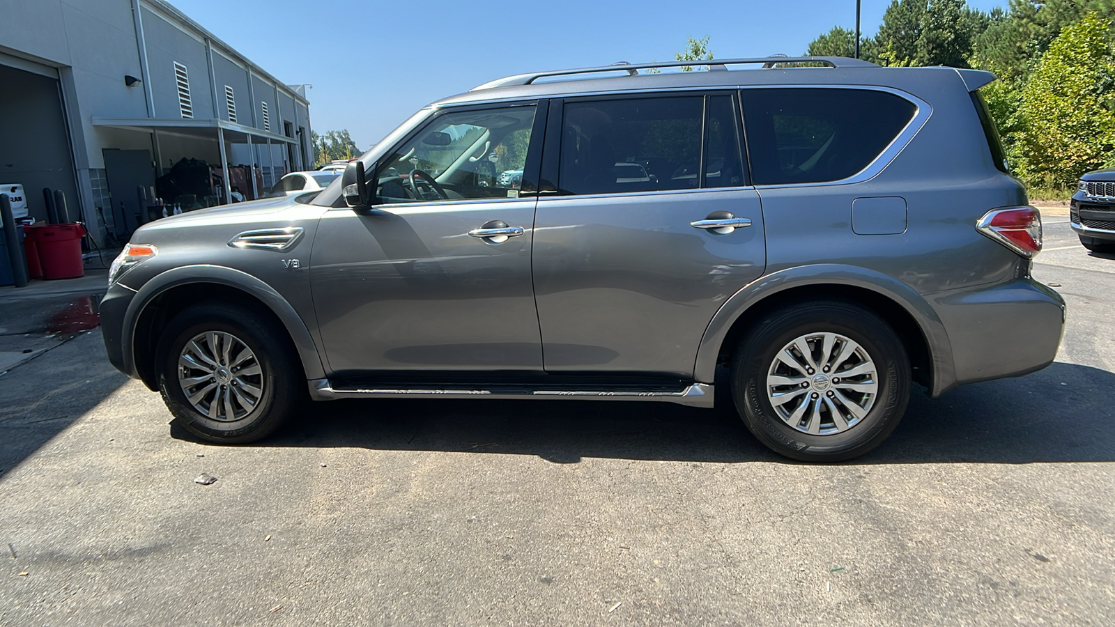 2018 Nissan Armada SV 8