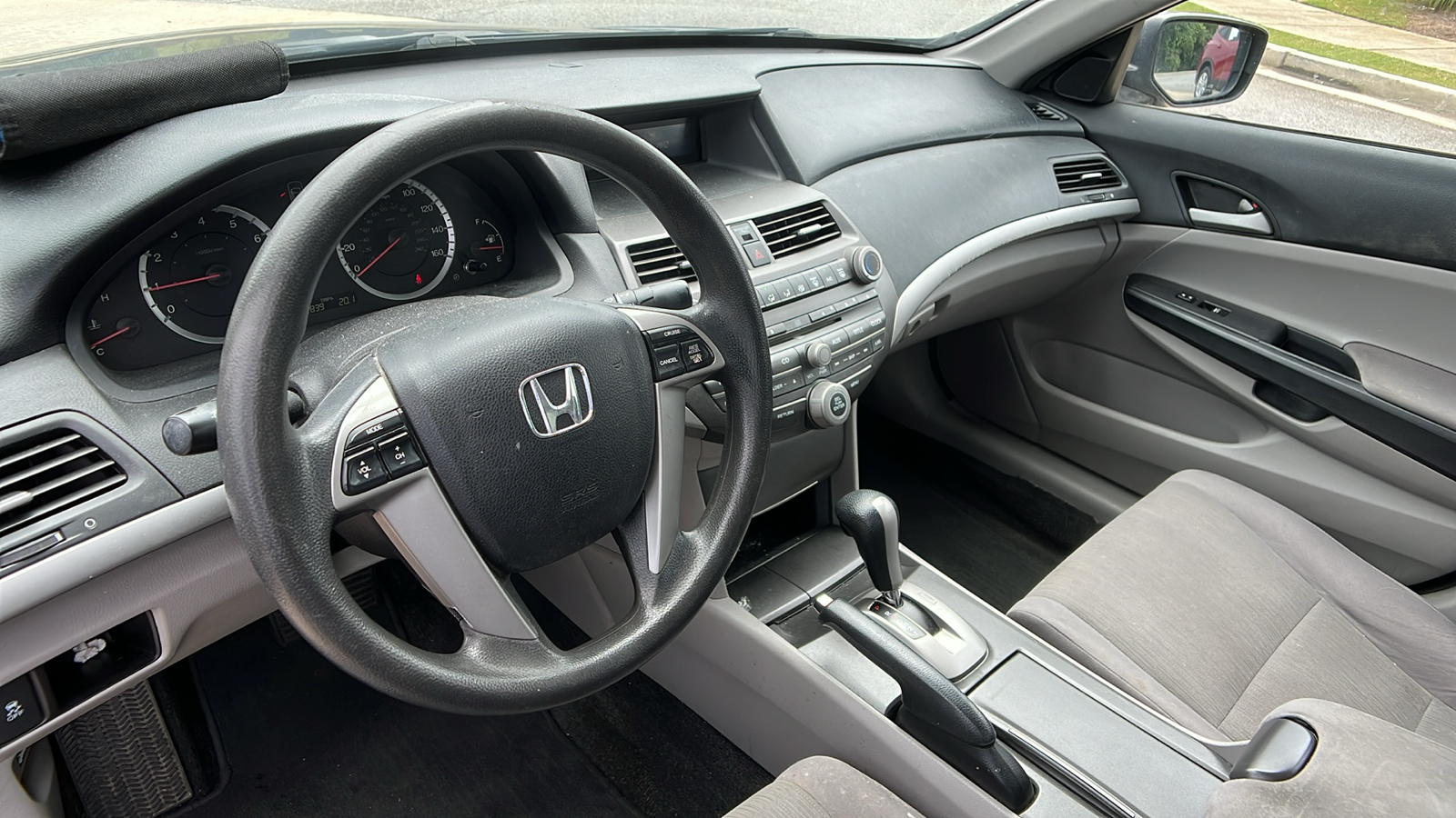 2012 Honda Accord Sdn LX Premium 19