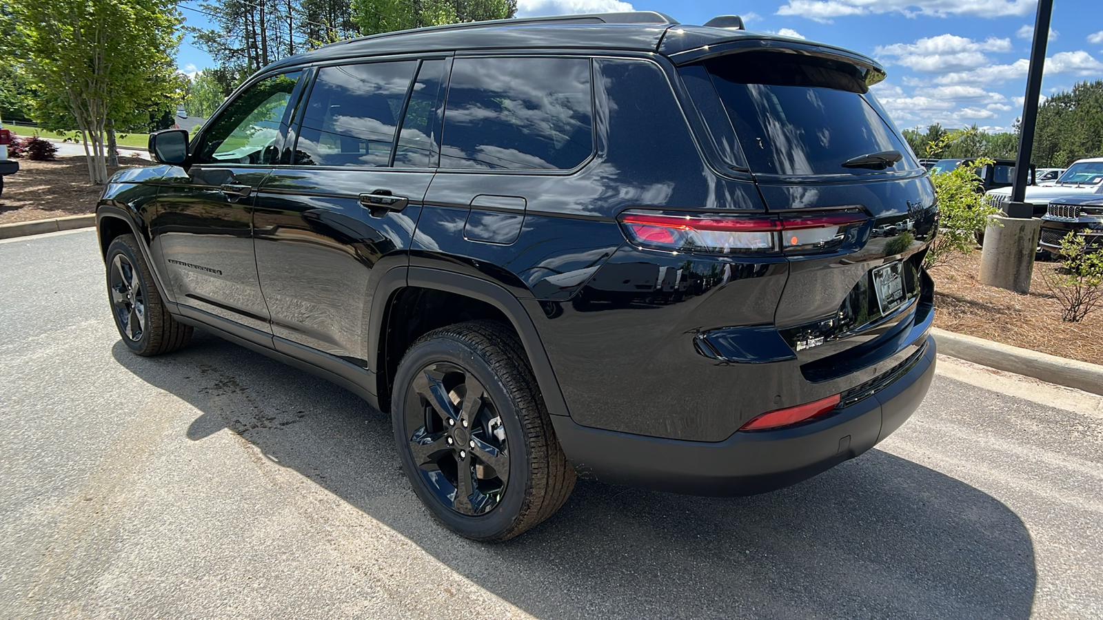 2024 Jeep Grand Cherokee L Altitude 7