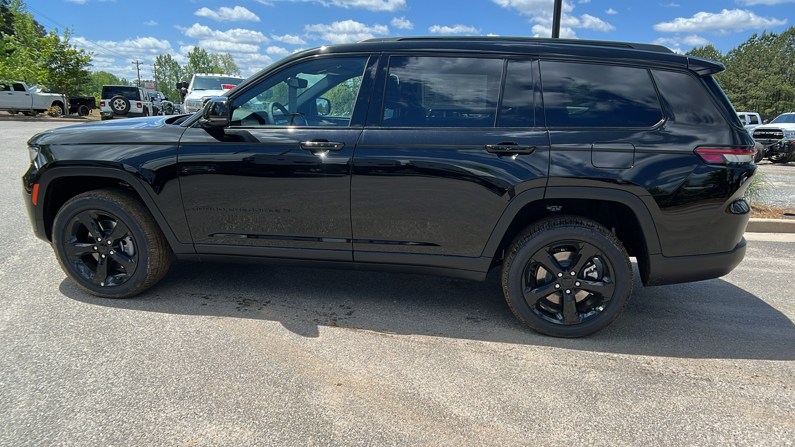 2024 Jeep Grand Cherokee L Altitude 8