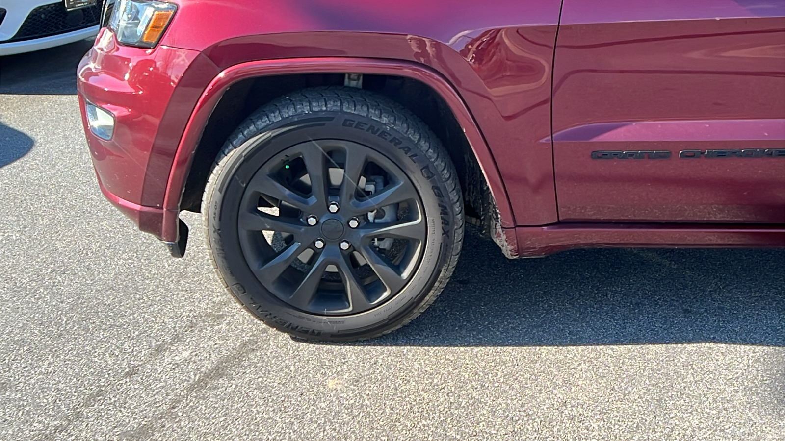 2019 Jeep Grand Cherokee Altitude 9